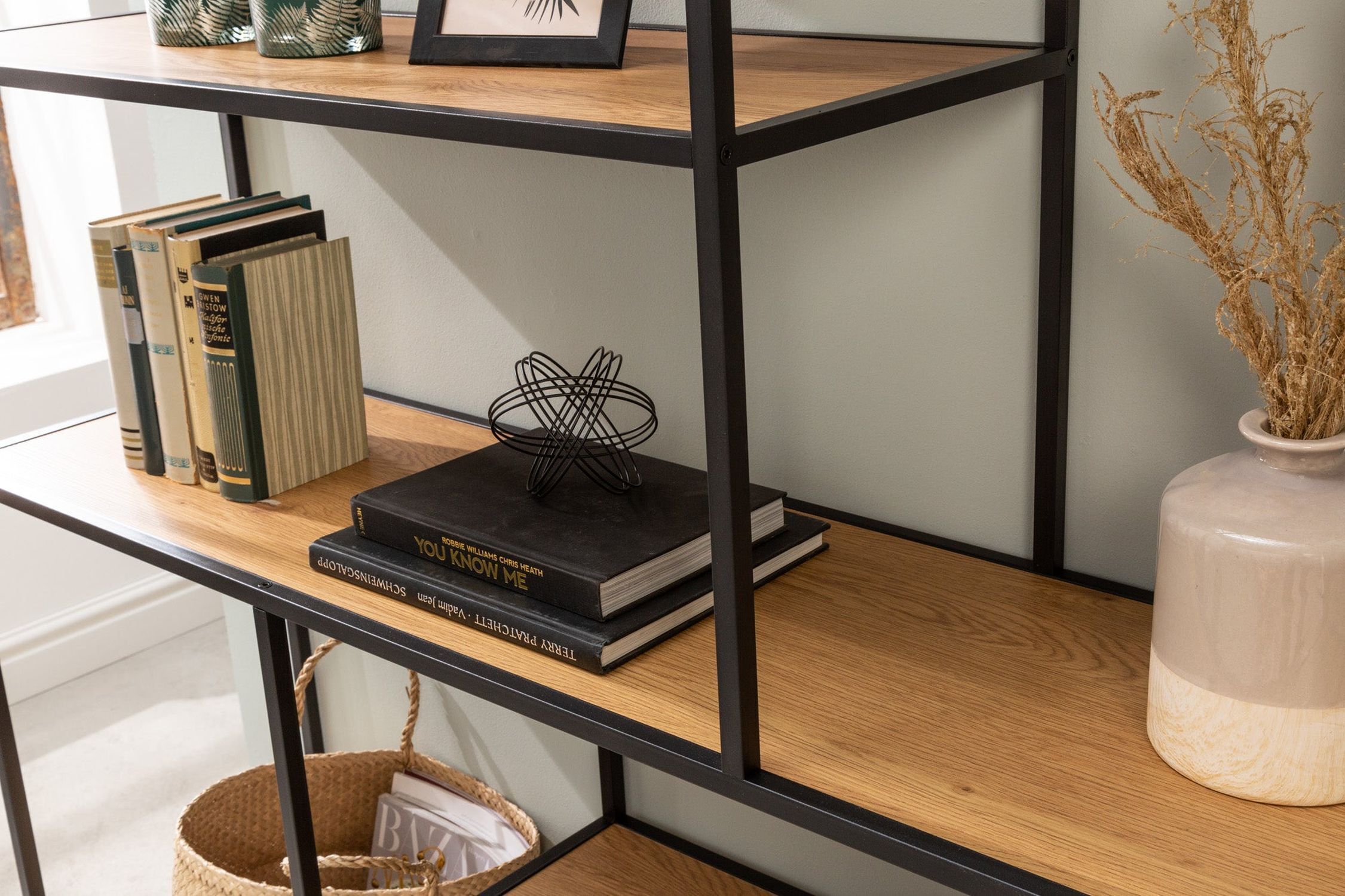 Moebel, Bücherschrank, Gebeiztes Holz, Holz, Tabelle