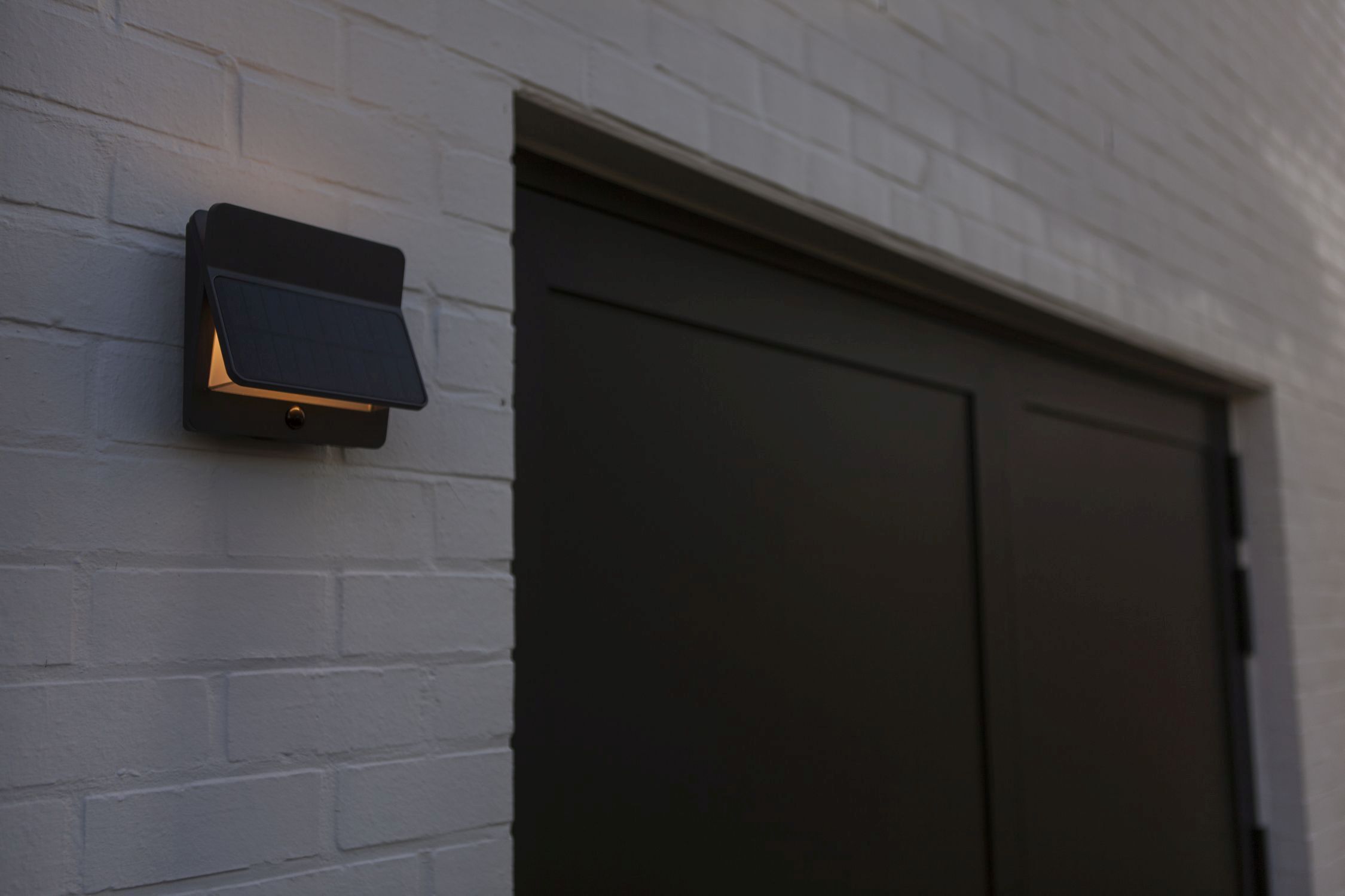 LED Solar Wandleuchte mit Bewegungssensor IP54 3000 K