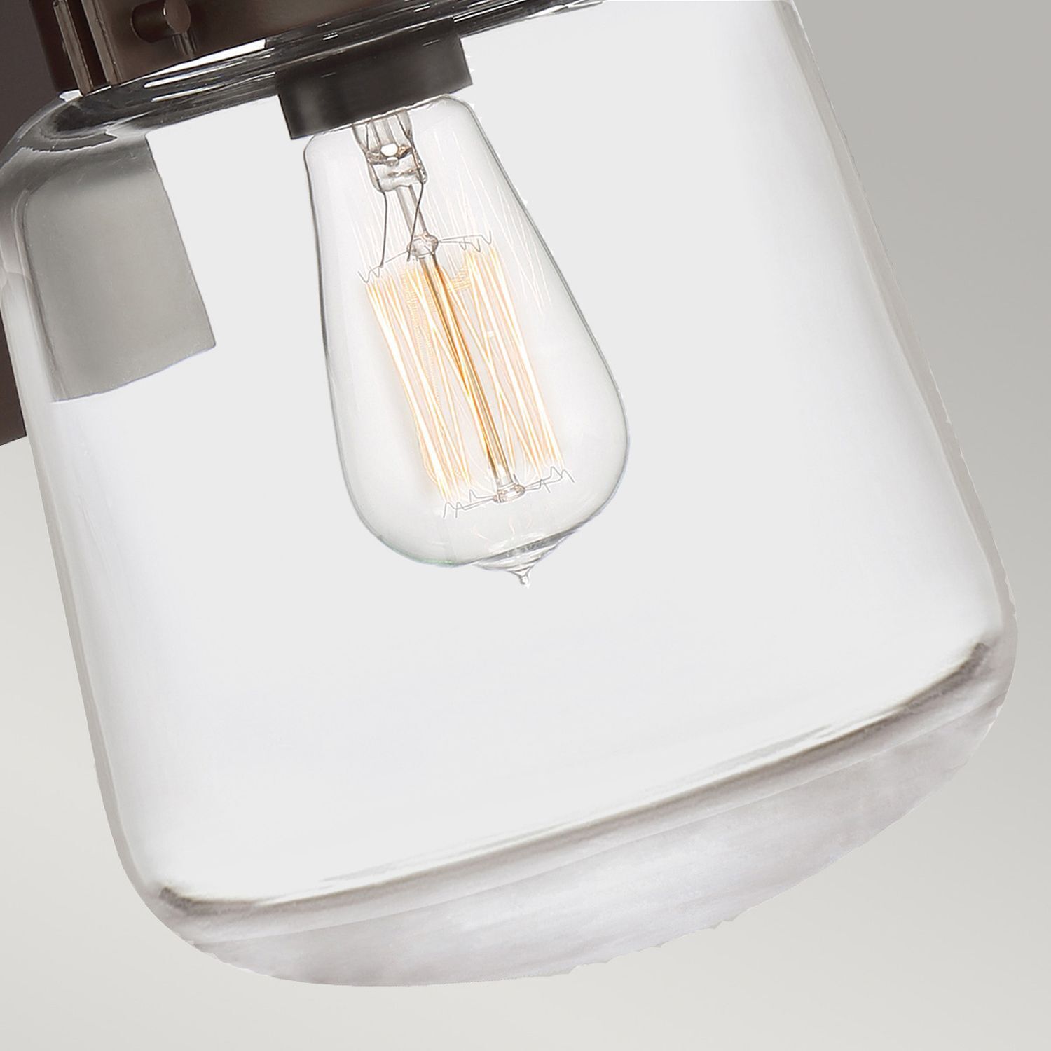 Glühbirne, Edison-Glühbirne, klar, Glasfassung, Lampenkopf