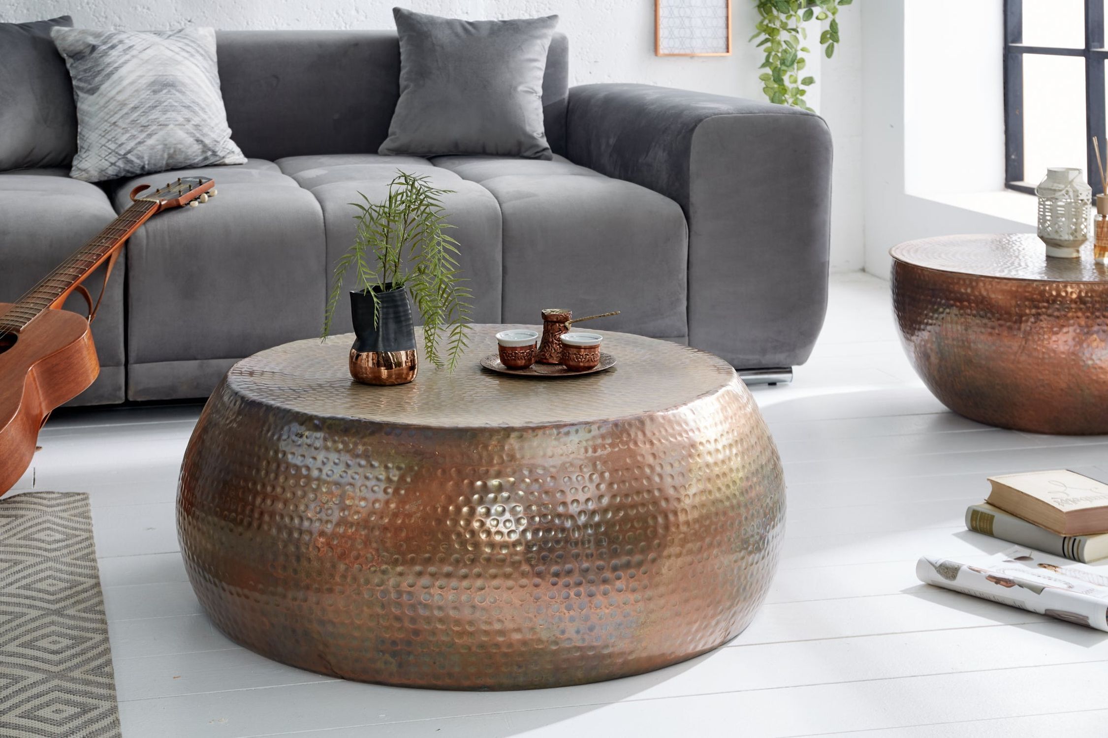Couchtisch rund Ø 80 cm Metall in Kupfer Handarbeit