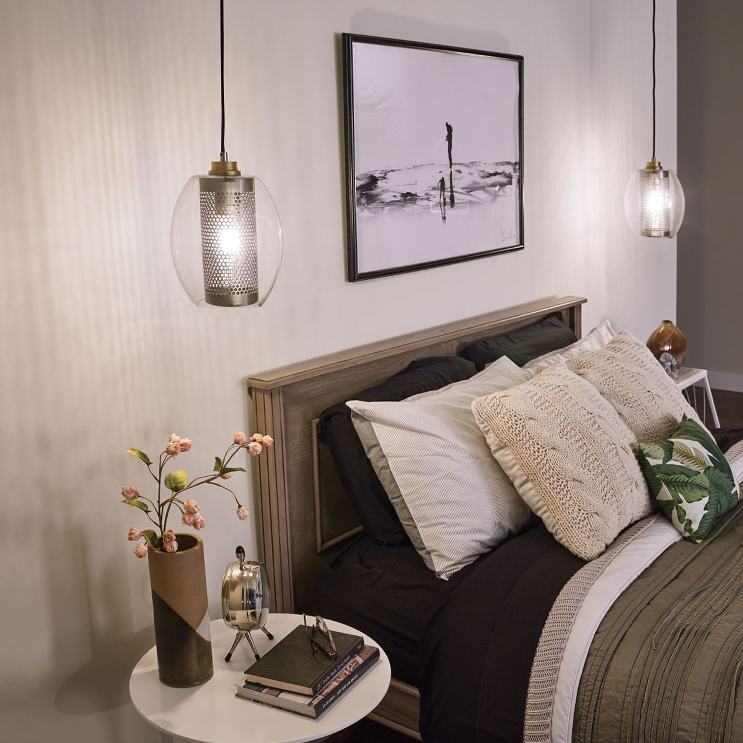 bett, bettzimmer, wandlampe, poster, deko