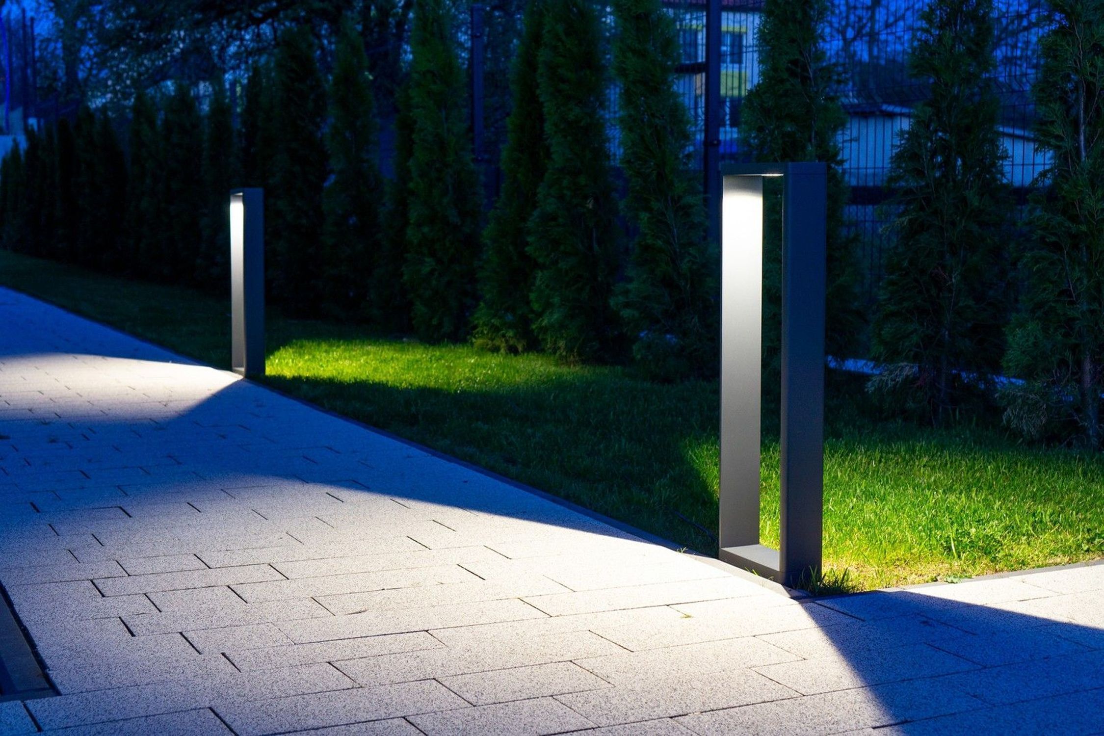 LED Stehlampe außen Aluminium Glas IP65 9 W 75 cm hoch