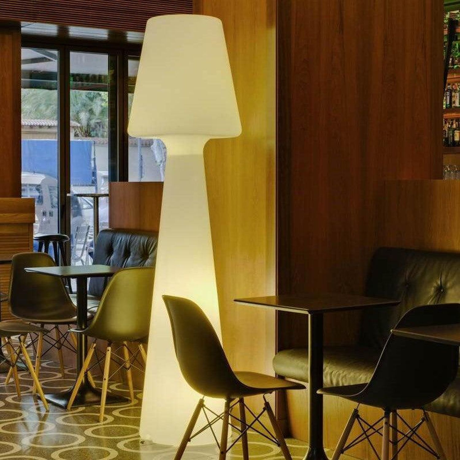 LED Stehlampe außen 2 m hoch Stecker Kabel 2700 K IP65 Lampe, Stuhl, Mobiliar, Stehlampe