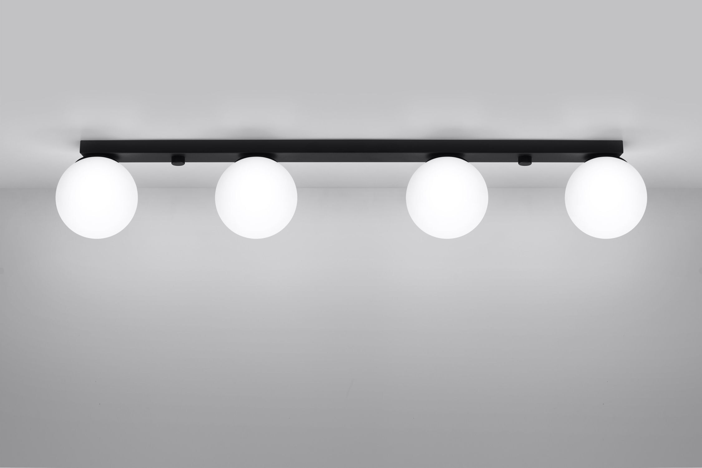 Deckenlampe Glas Metall 88 cm lang Weiß Schwarz 4x G9
