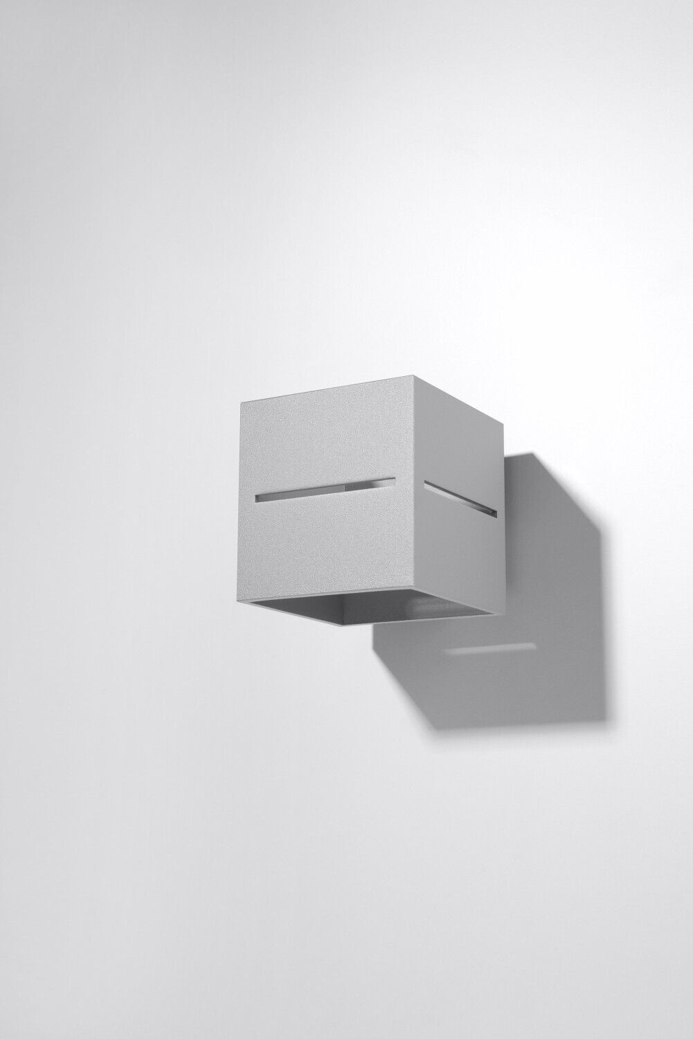 Wandleuchte LORUM in Grau