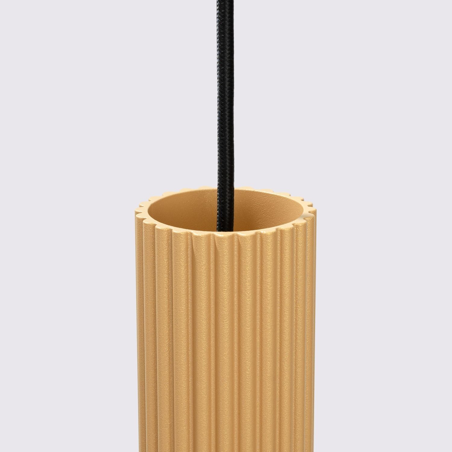 Pendelleuchte GU10 B: 8 cm H: max. 118 cm Aluminium in Gold Pendelleuchte GU10 B: 8 cm H: max. 118 cm Aluminium in Gold