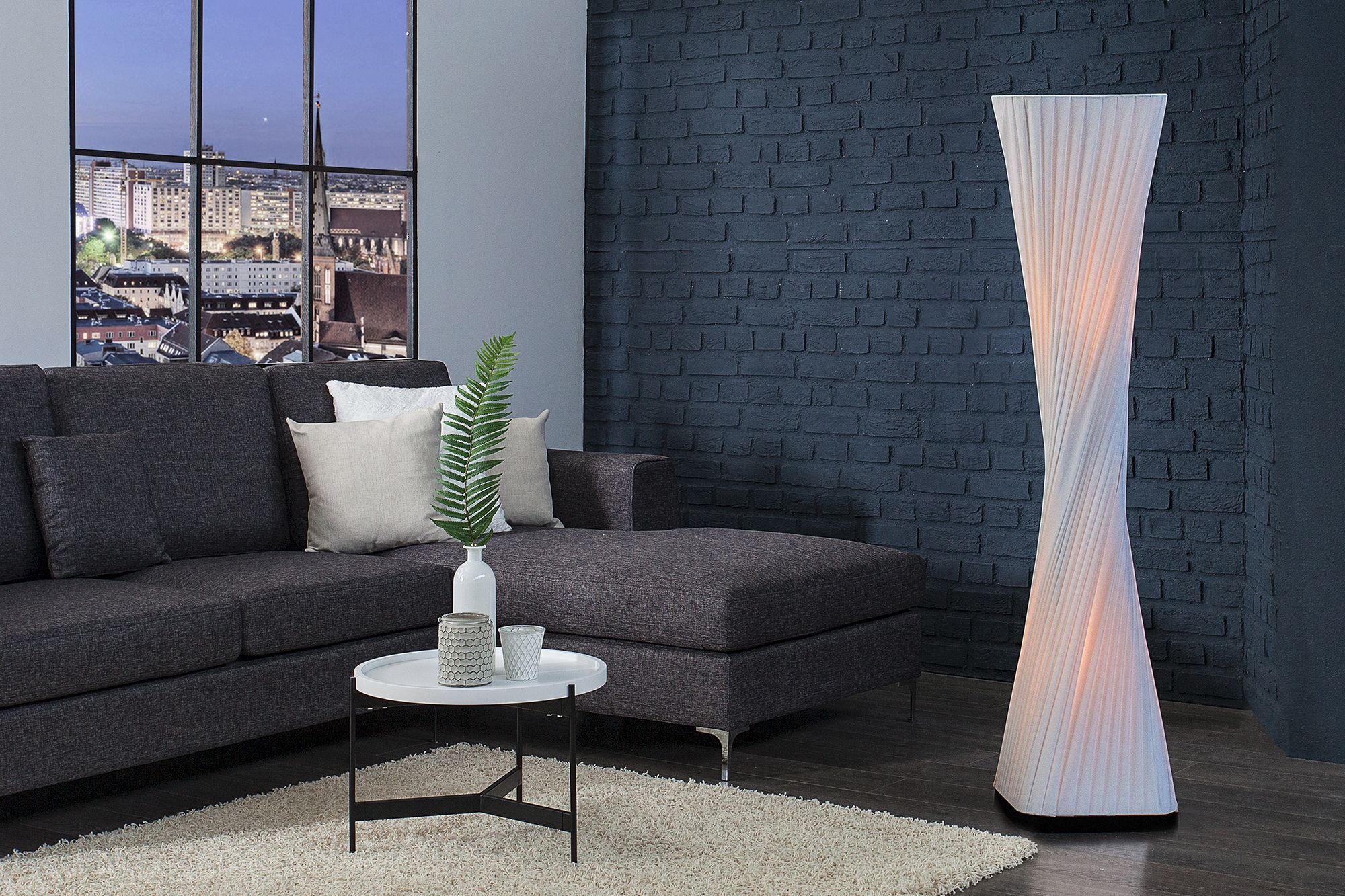 Extravagante Standleuchte Retro 120cm weiß
