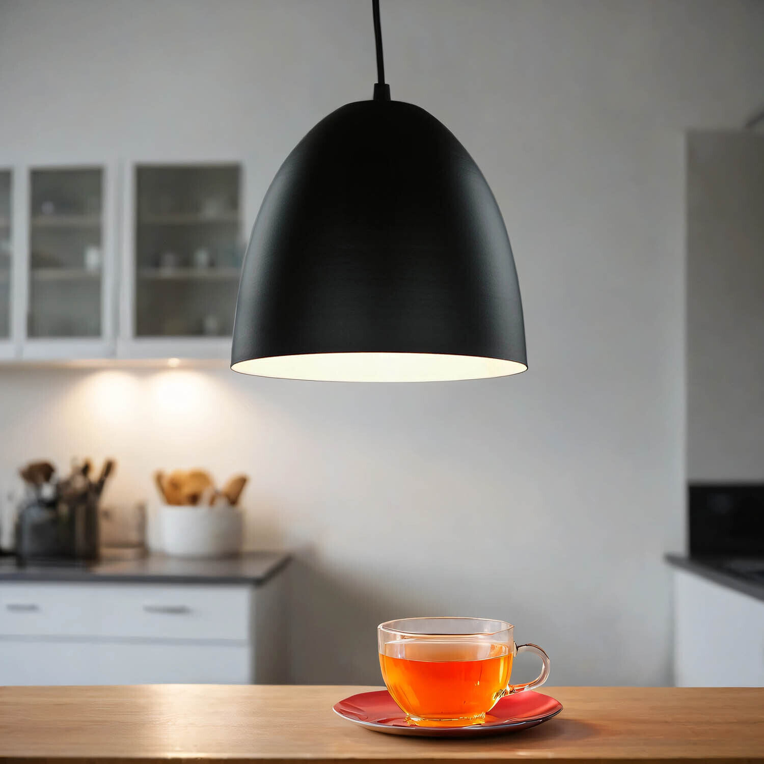 Hängelampe Schwarz innen Weiß Retro rund Esstisch Lampe, Tasse, Untertasse, Beleuchtung