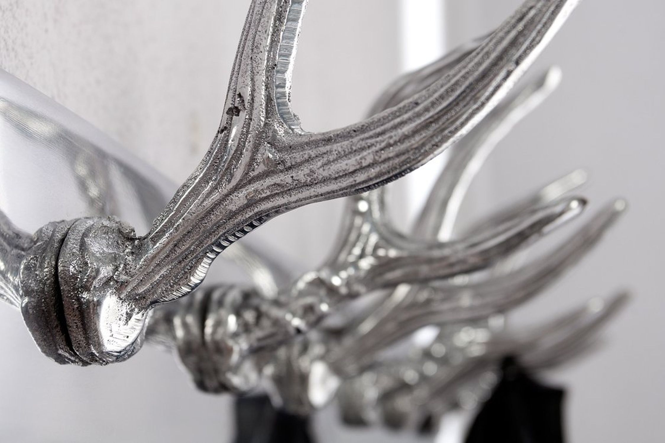 Wandgarderobe Geweih Optik Aluminium 50 cm in Silber Geweih