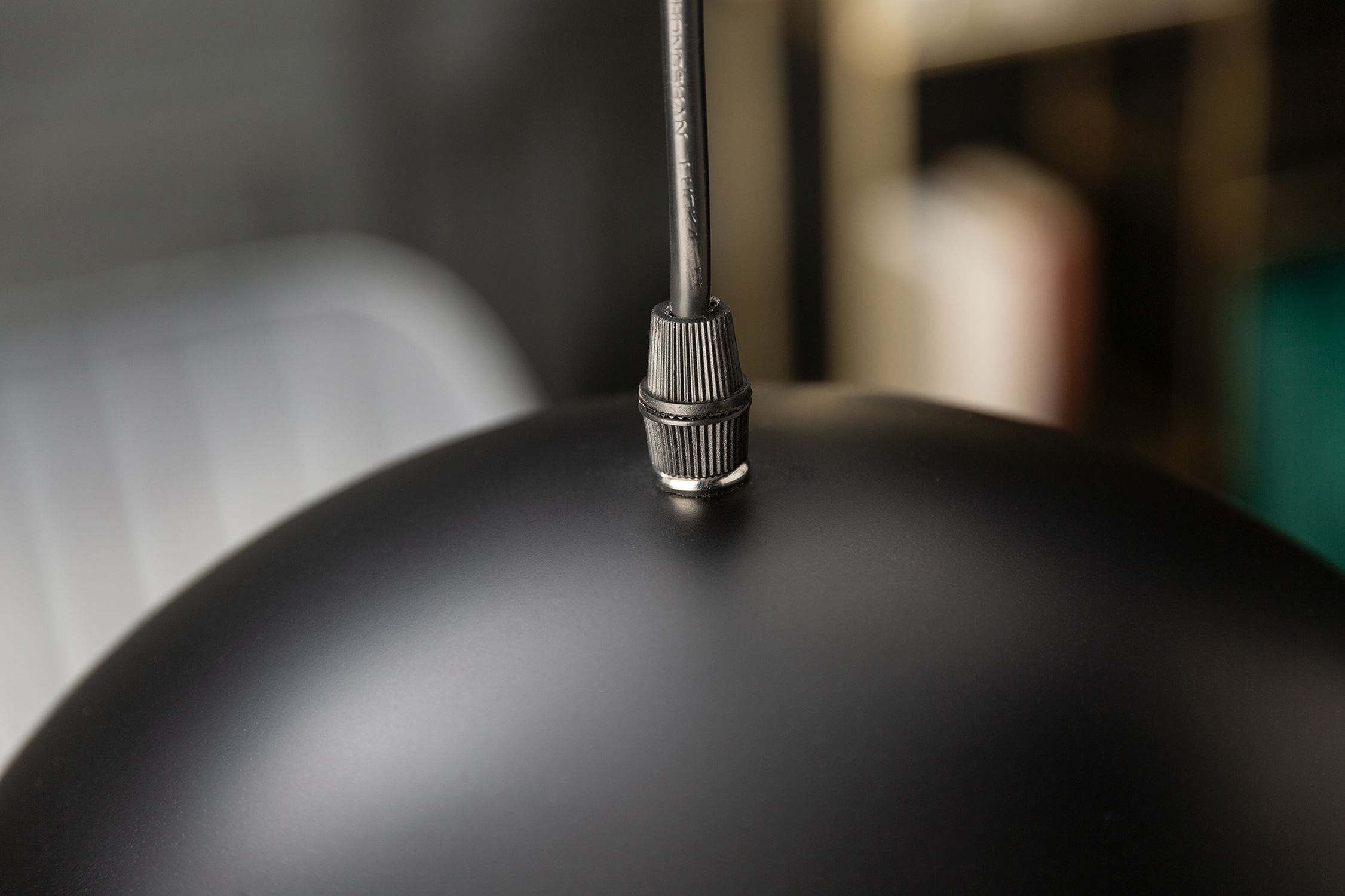 Runde Pendelleuchte Schwarz Gold Metall Ø30 cm Retro Runde Pendelleuchte Schwarz Gold Metall Ø30 cm Retro