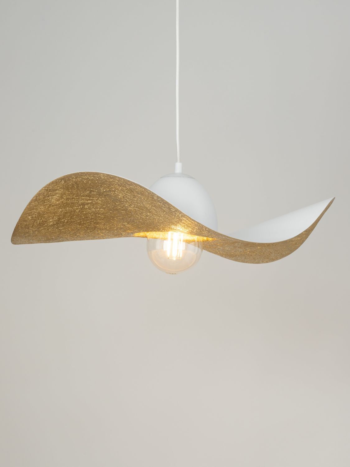 Pendelleuchte E27 Weiß Gold Modern Wellenschirm