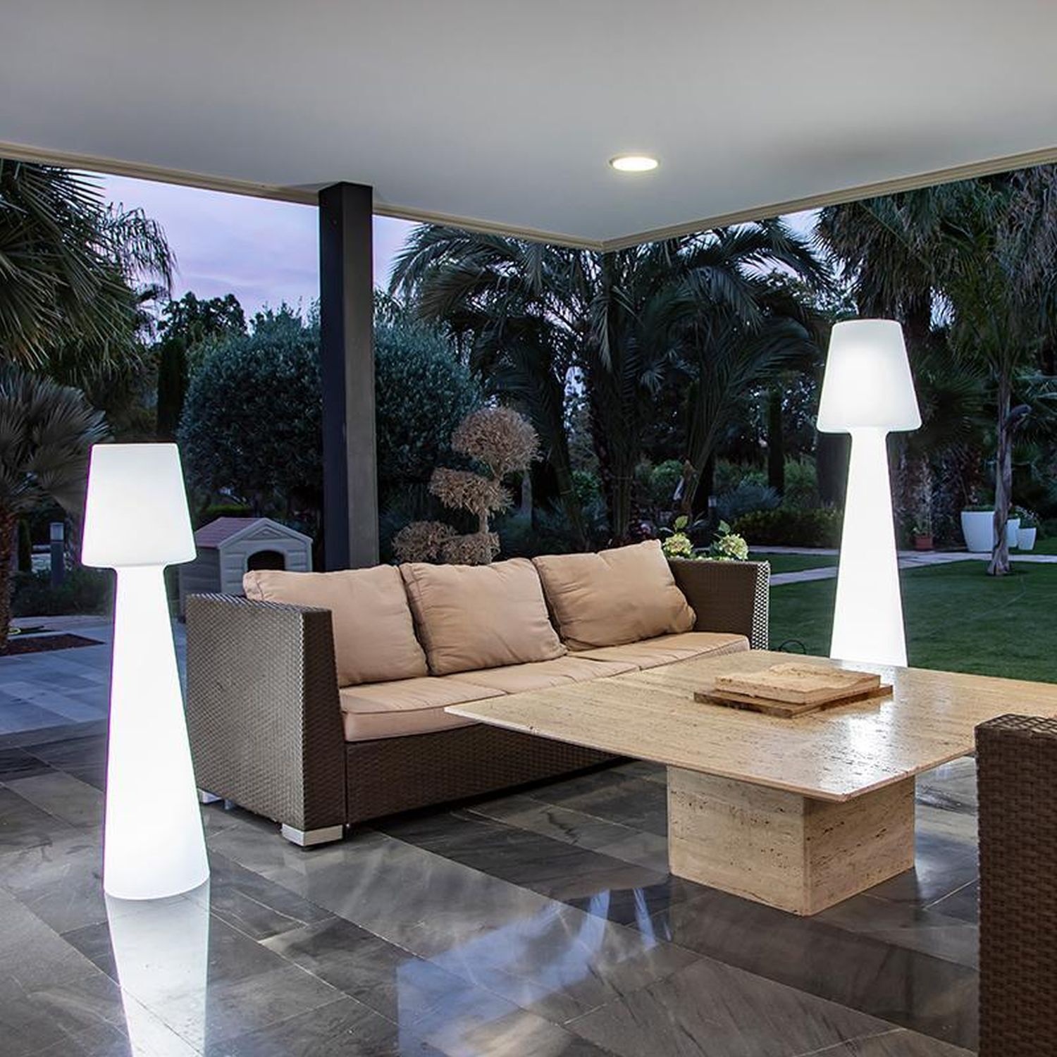 Lampe, Mobiliar, Tabelle, Couch, Dekoration für Zuhause