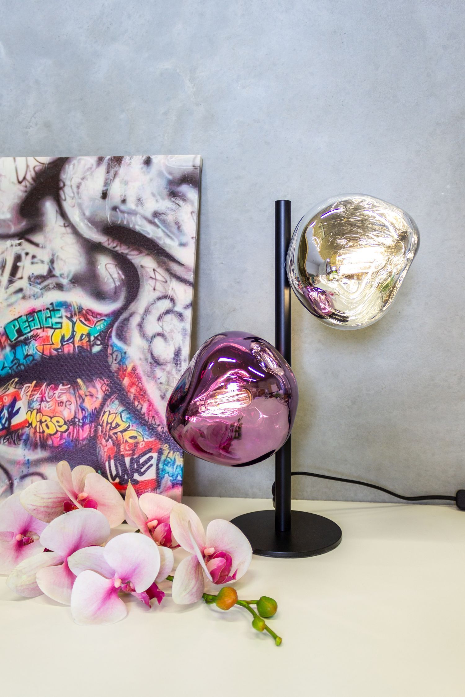 Dekorative Tischleuchte Aluminium Glas Weiß Lila 40 cm