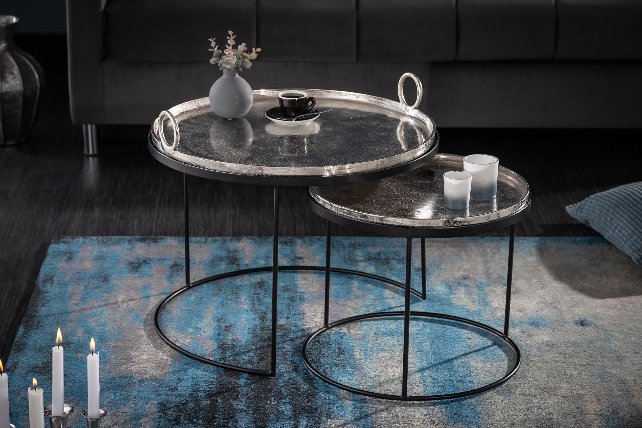 Beistelltisch 2er Set mit Tabletts Metall in Silber Schwarz Beistelltisch 2er Set mit Tabletts Metall in Silber Schwarz