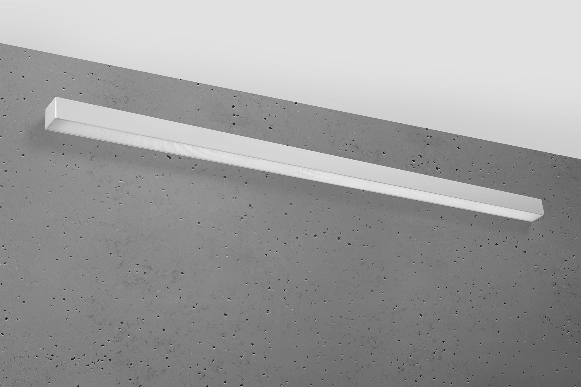 LED Wandleuchte Metall 150 cm lang flach Downlight
