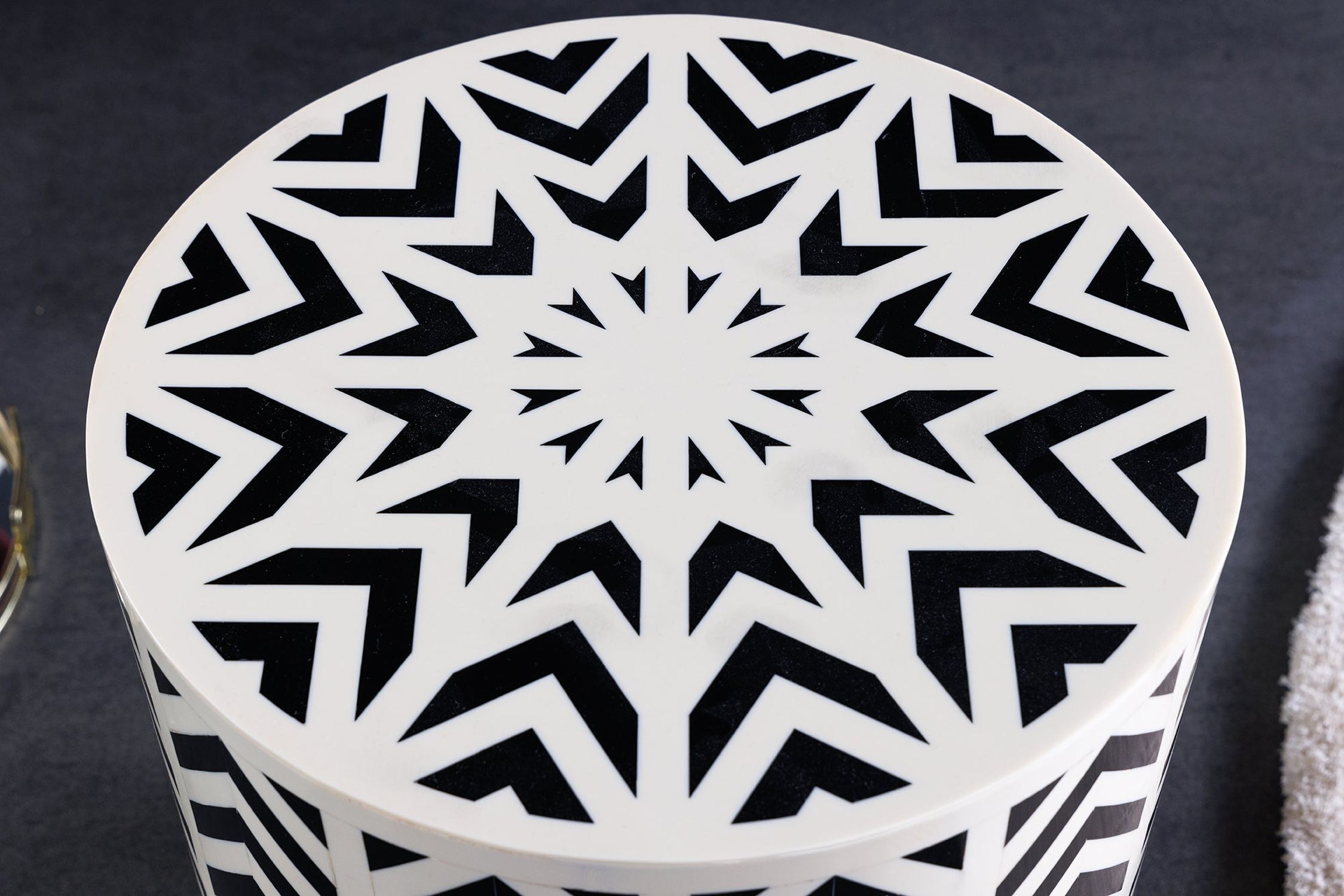 Beistelltisch Schwarz Weiß 35 x 35 cm Handarbeit Moebel, Tabelle, Tischplatte, Kaffeetisch