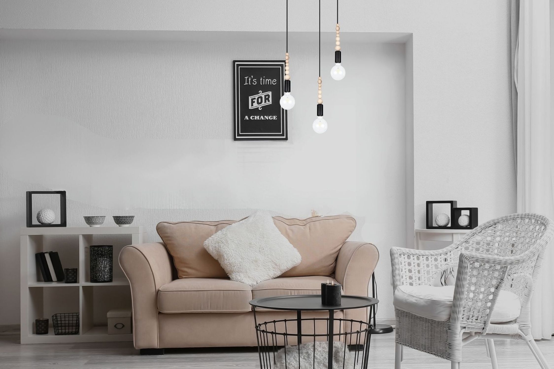 Hängeleuchte Holz Metall Schwarz E27 3-flammig wohnlich Dekoration für Zuhause, Wohnzimmer, Kissen, Tabelle, Couch