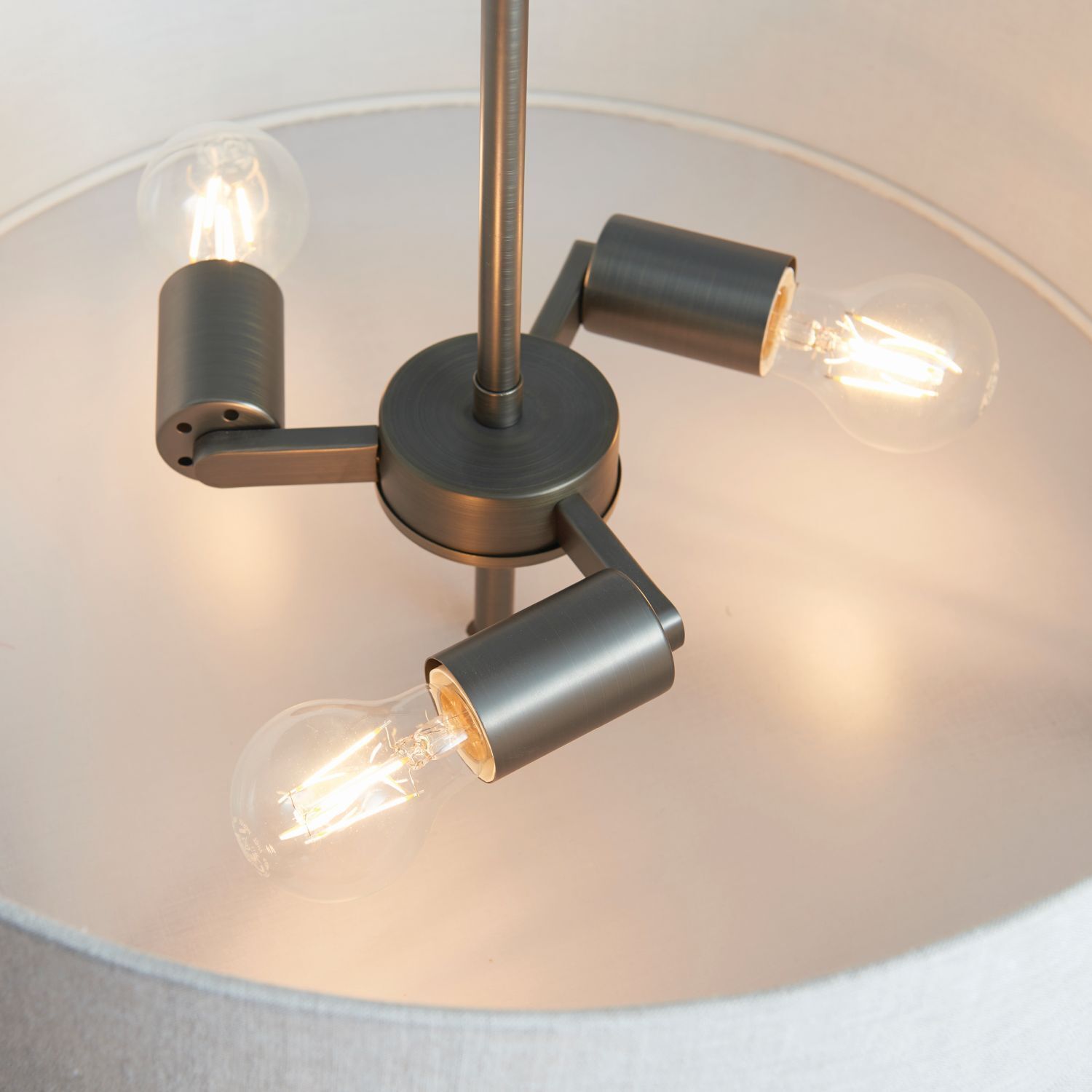 Deckenlampe rund Stoff Metall Ø 56 cm höhenverstellbar 3x E27
