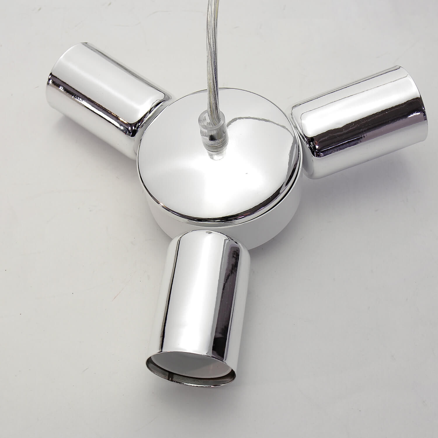 Pendelleuchte Weiß Metall Design höhenverstellbar Pendelleuchte Weiß Metall Design höhenverstellbar