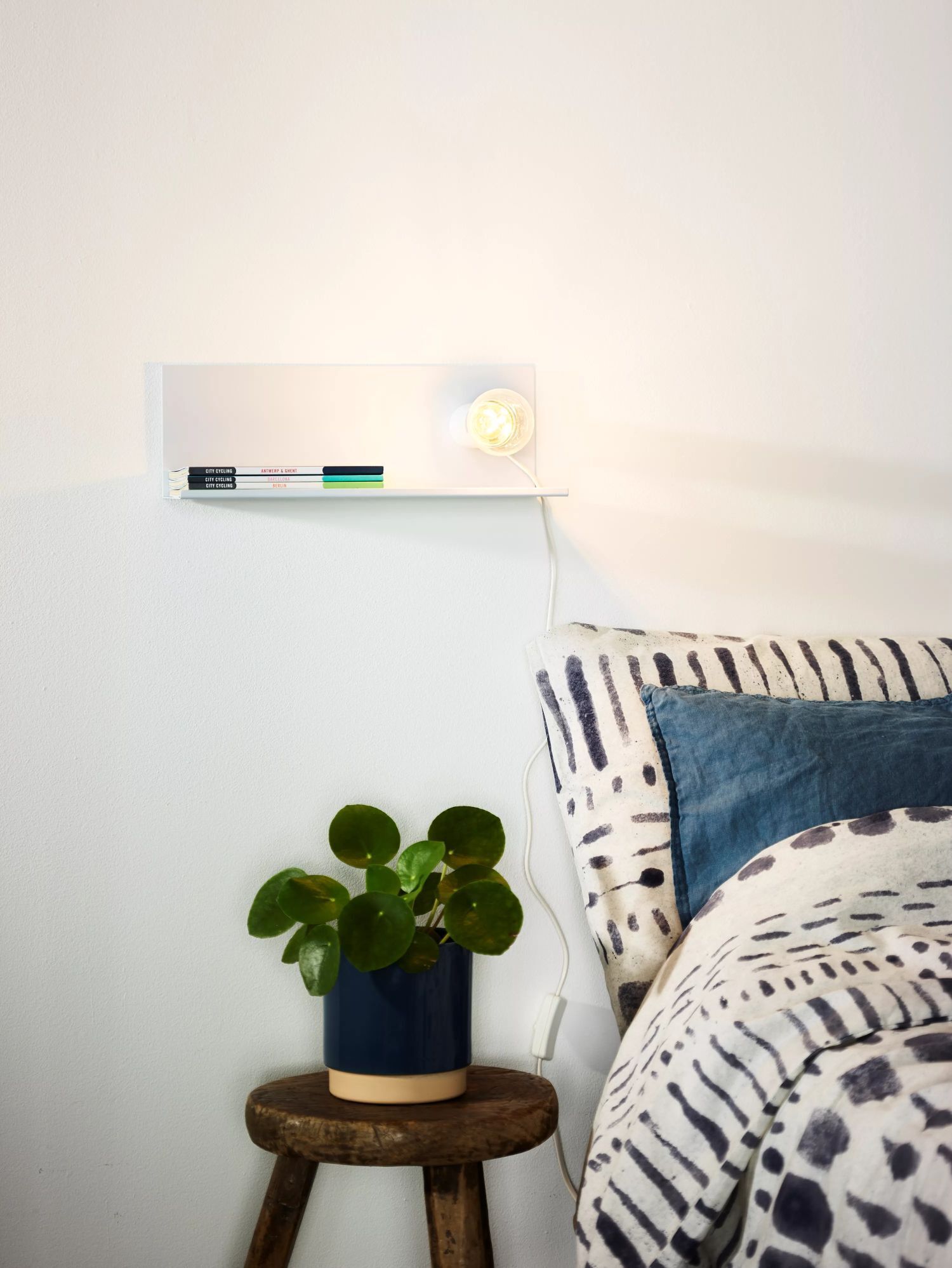 Weiße Wandlampe E27 Metall L:35 cm E27 Kabel Stecker Pflanze, Lampe, Mobiliar, Inneneinrichtung