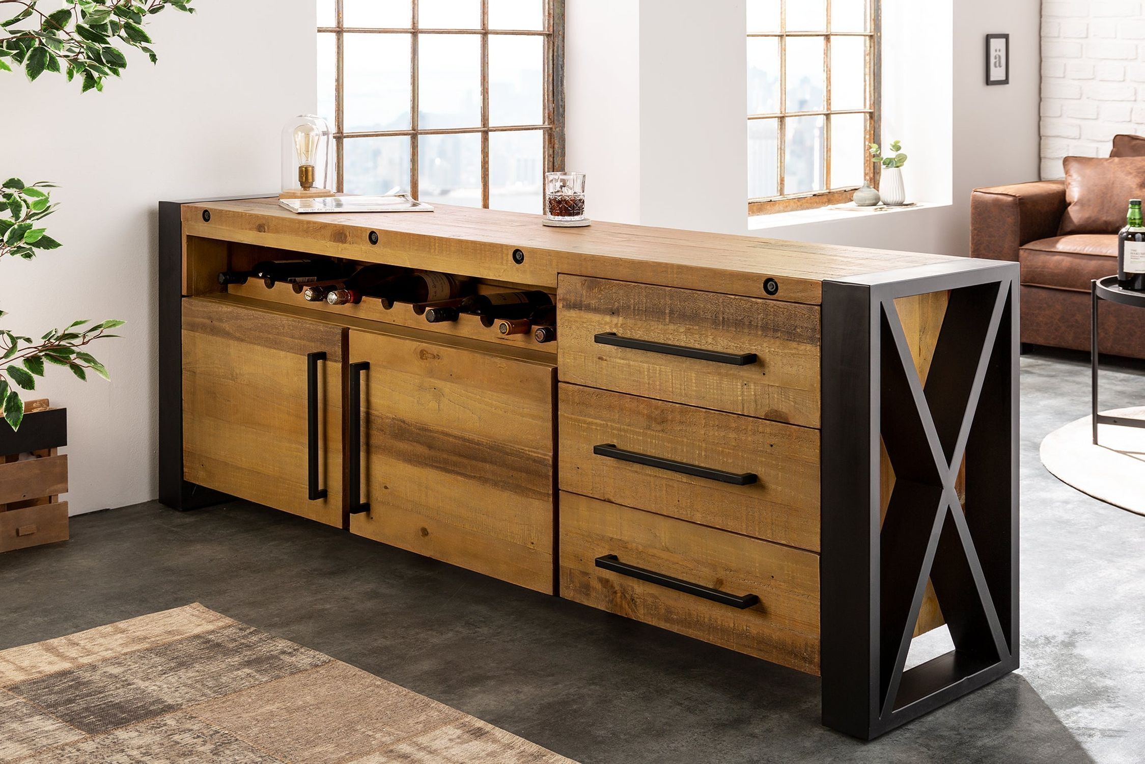 Großes Sideboard Holz Eisen 195 cm breit Industrial Design Anrichte, Innenarchitektur, Holz, Hartholz, Gebeiztes Holz