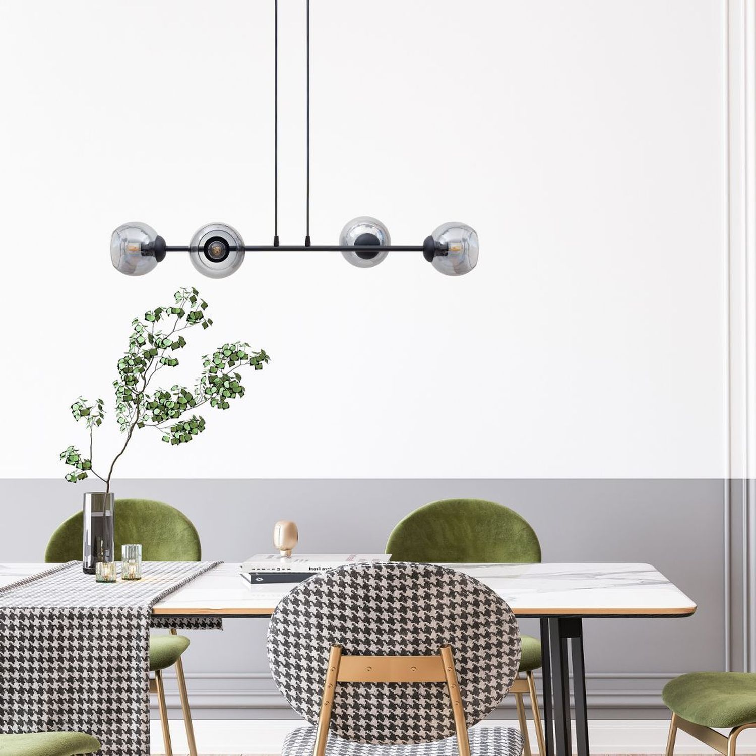 Hängeleuchte Metall Rauchglas blendarm E27 4-flammig Speisesaal, Esstisch, Tisch, Stuhl, Innenarchitektur