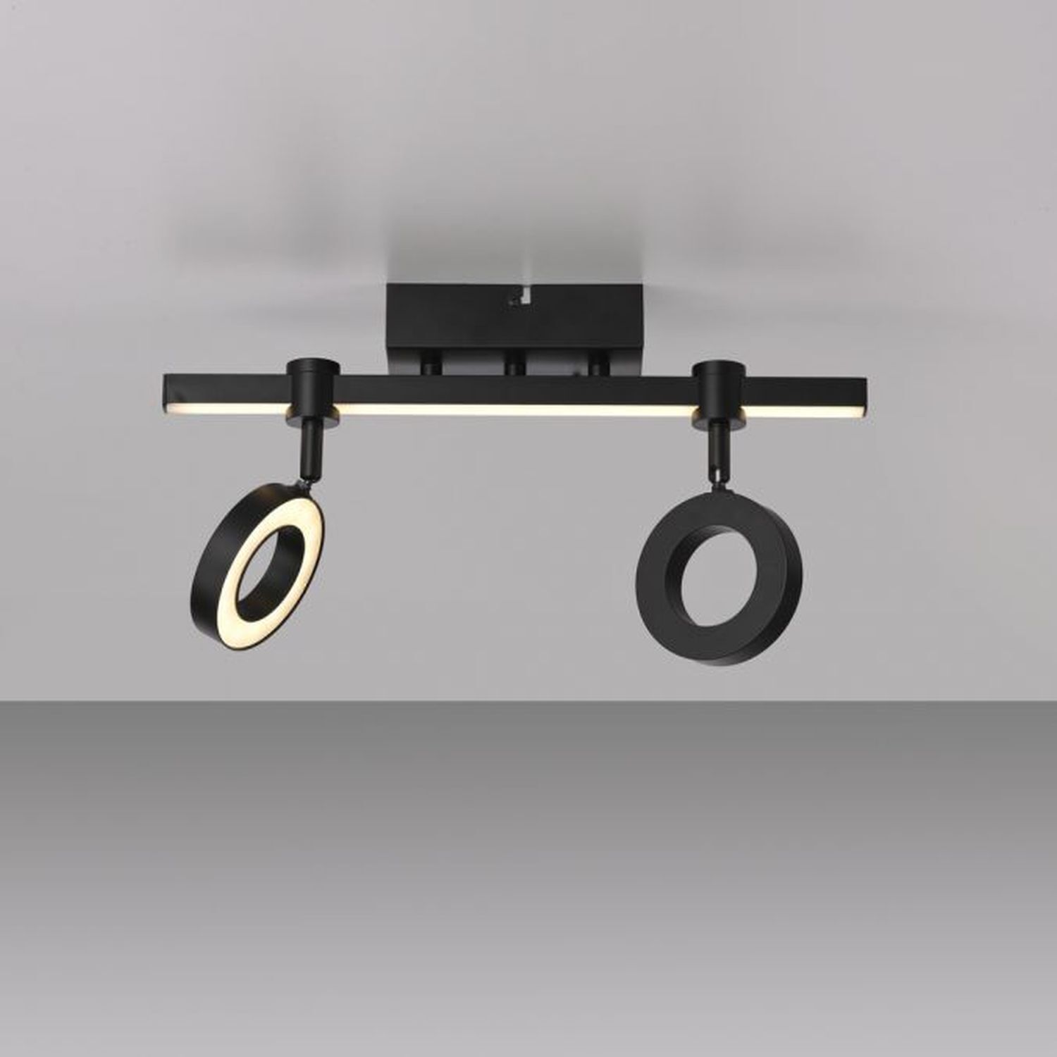 Verstellbarer LED Deckenspot Schwarz RGB Licht dimmbar Gerät, Deckenventilator, Elektrisches Gerät