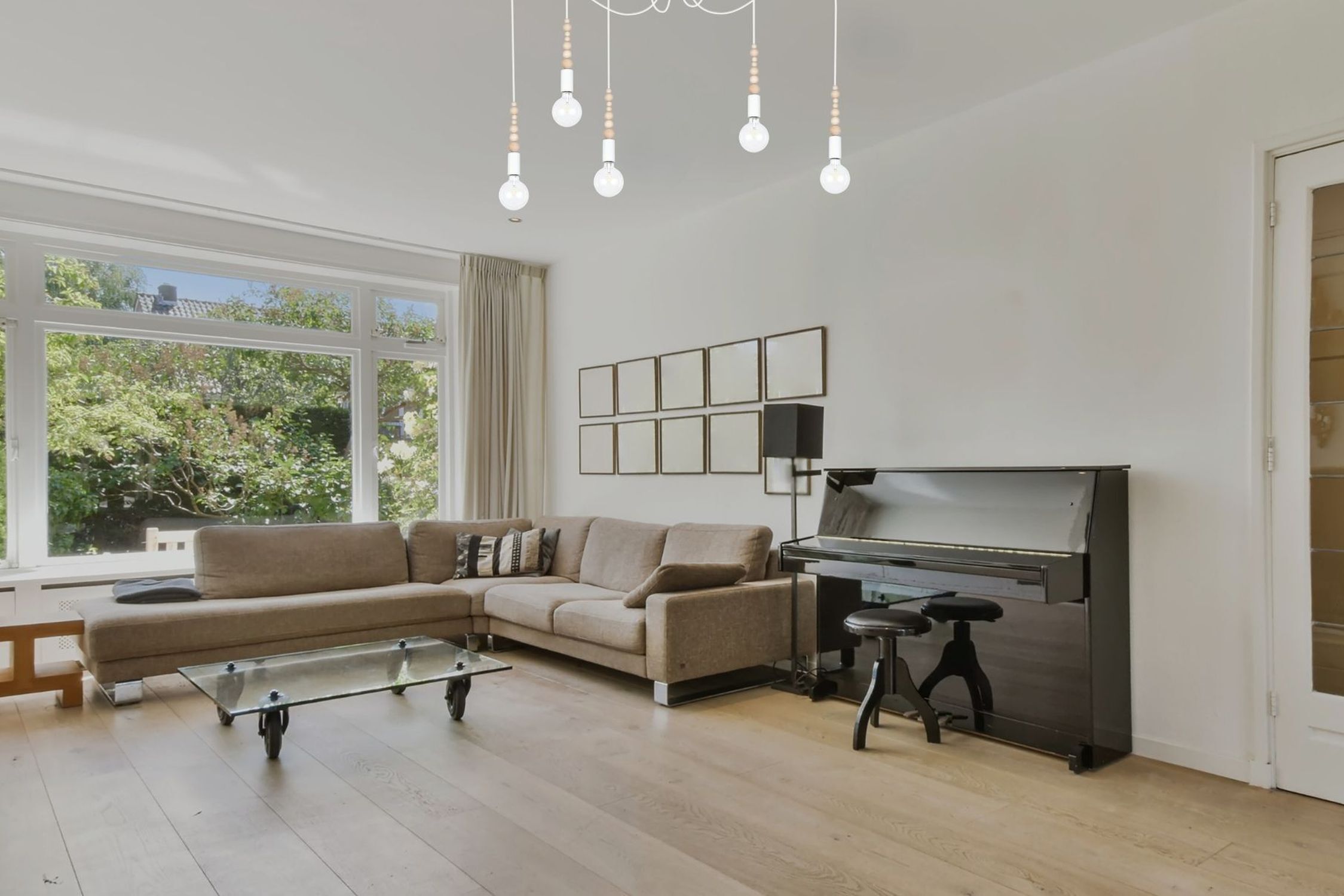 Klavier, Dekoration für Zuhause, Tabelle, Innenarchitektur, Wohnzimmer