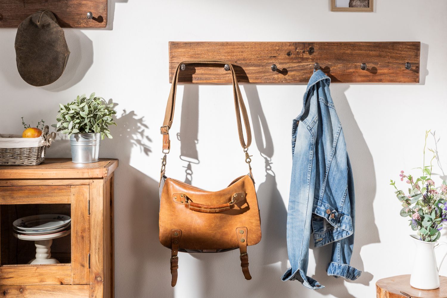 Wandgarderobe recyceltes Teakholz Metall 74 cm in Natur Tasche, Handtasche, Innenarchitektur, Kleiderständer, Pflanze