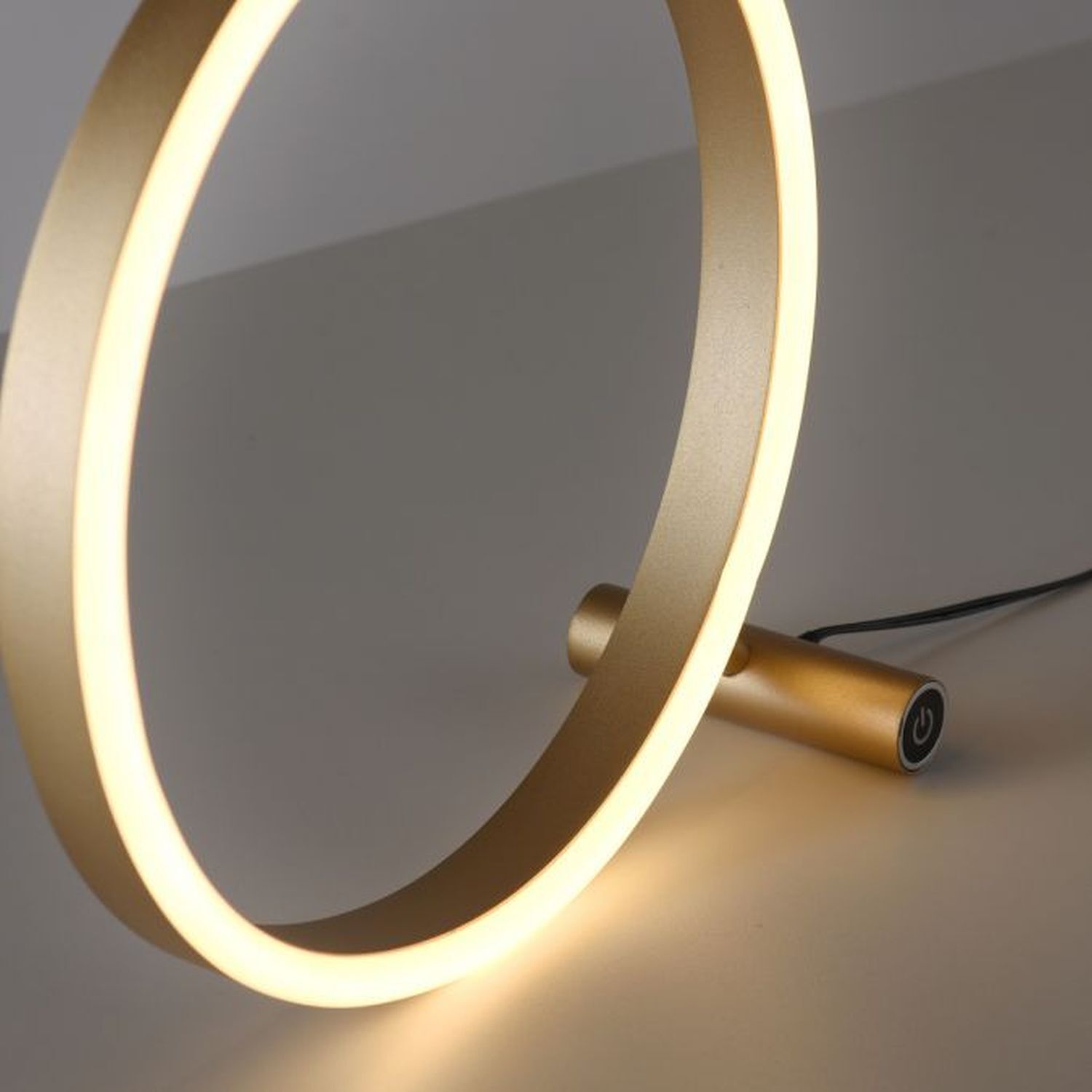 Dimmbare LED Tischlampe Touch 28 cm Ring in Messing Lampe