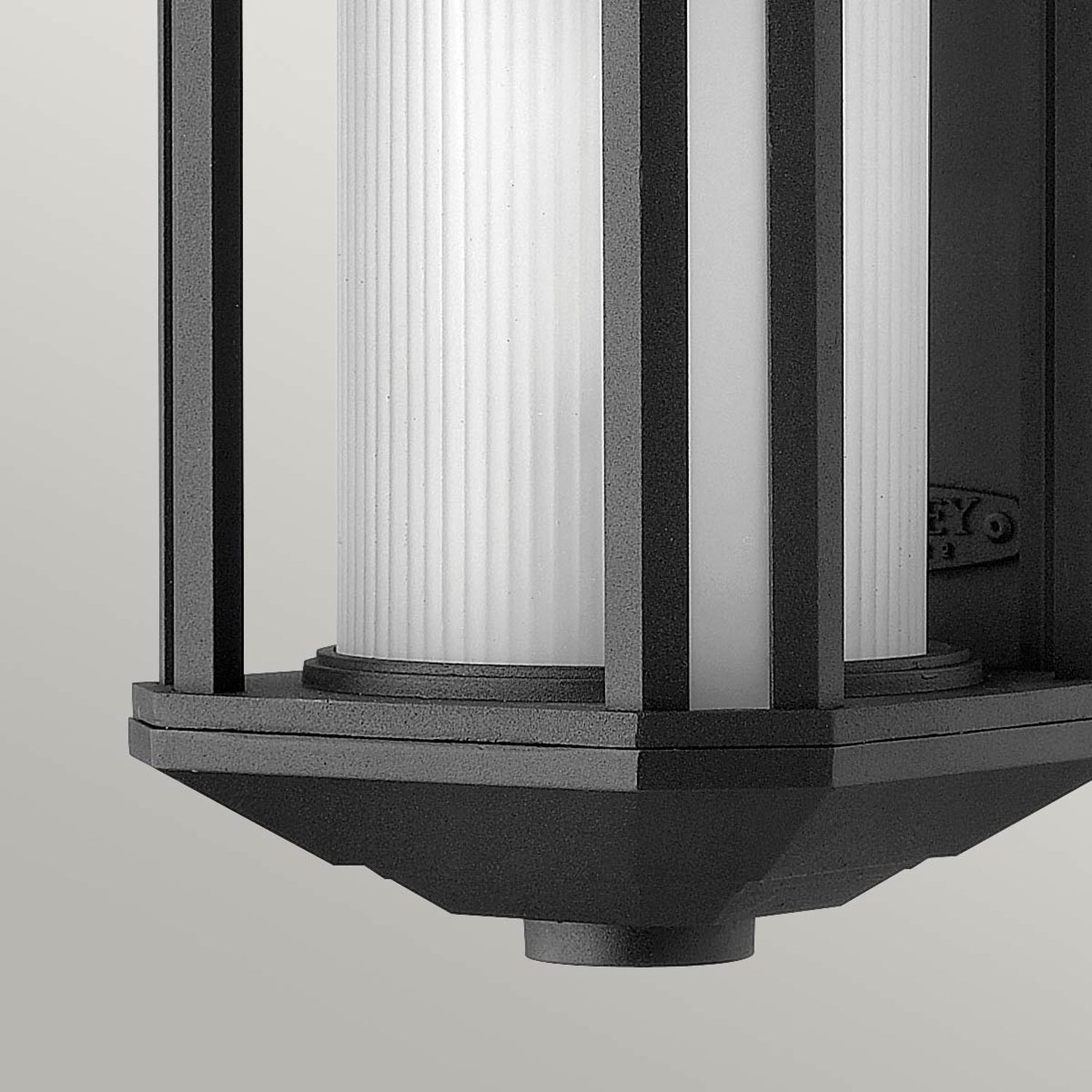Außenlampe Wand 29,2 cm hoch IP44 E27 klein Eingang