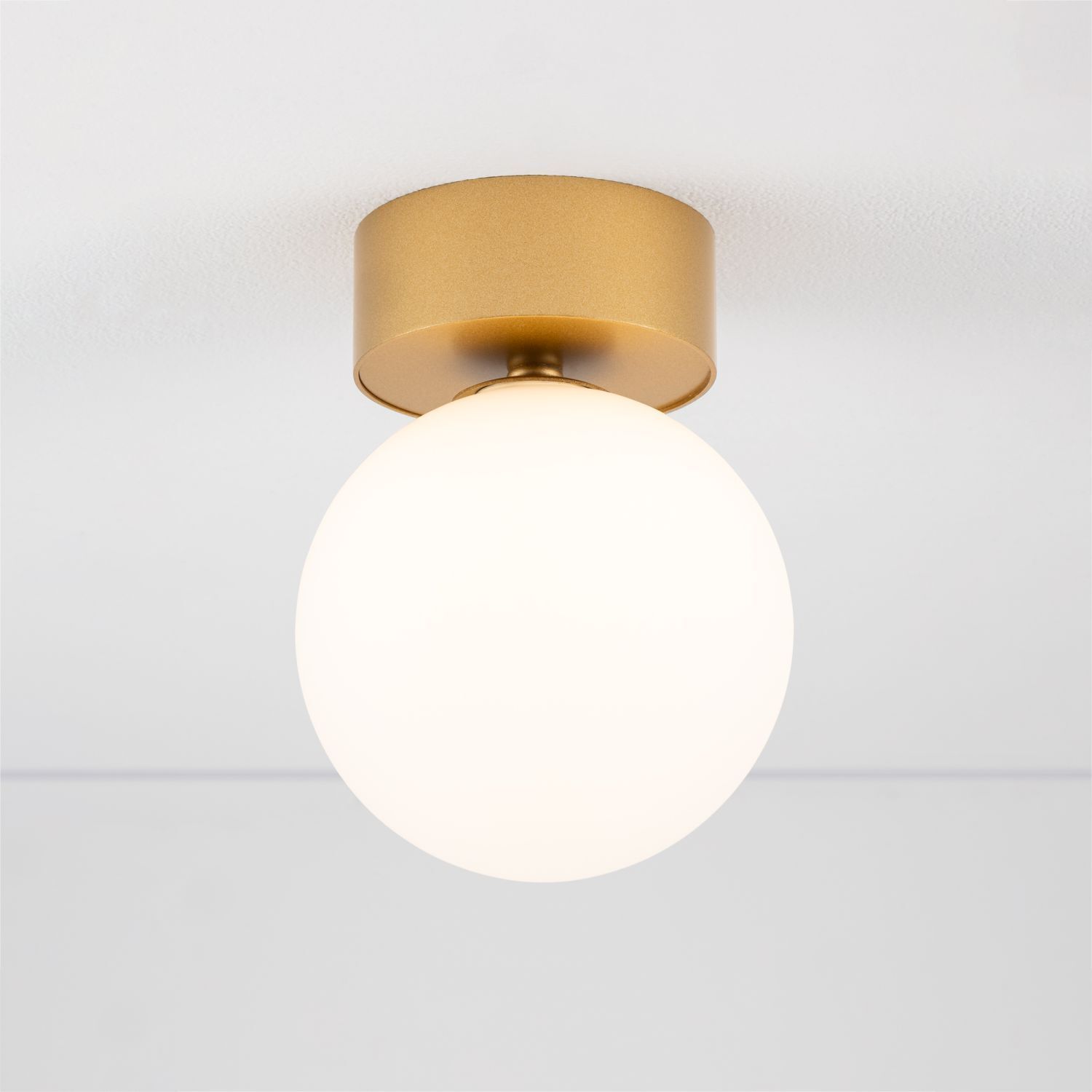 Deckenleuchte Bad Kugel Ø 12 cm G9 in Gold matt Weiß rund