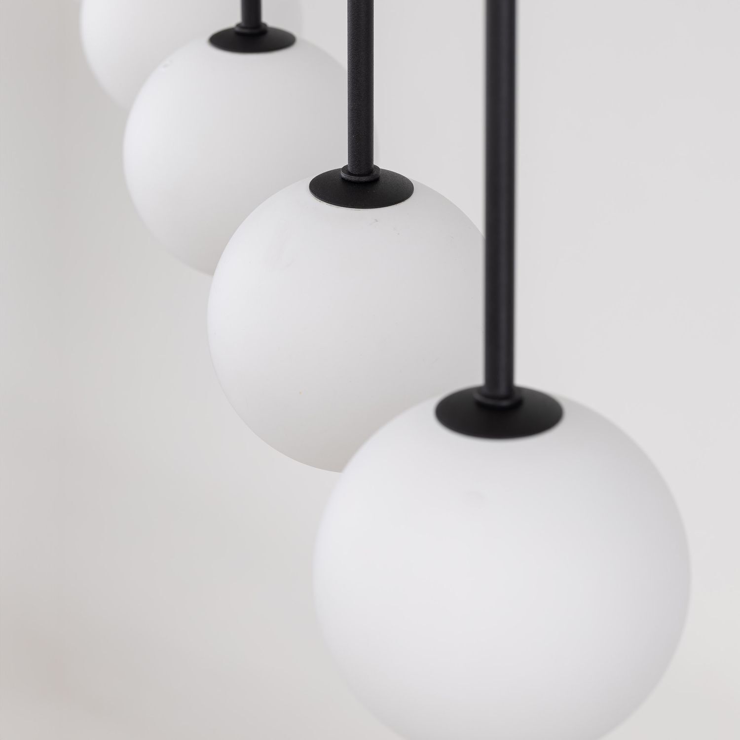 Hängeleuchte Metall Glas L: 78 cm Schwarz Weiß 4x G9