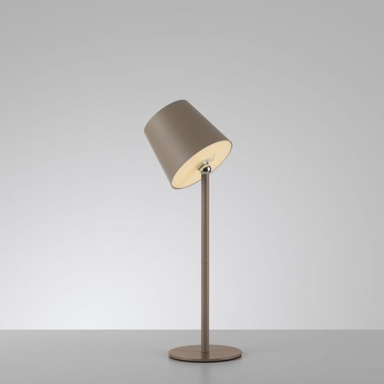 LED Akku Tischlampe Sandfarben dimmbar Touch 37 cm 2 W