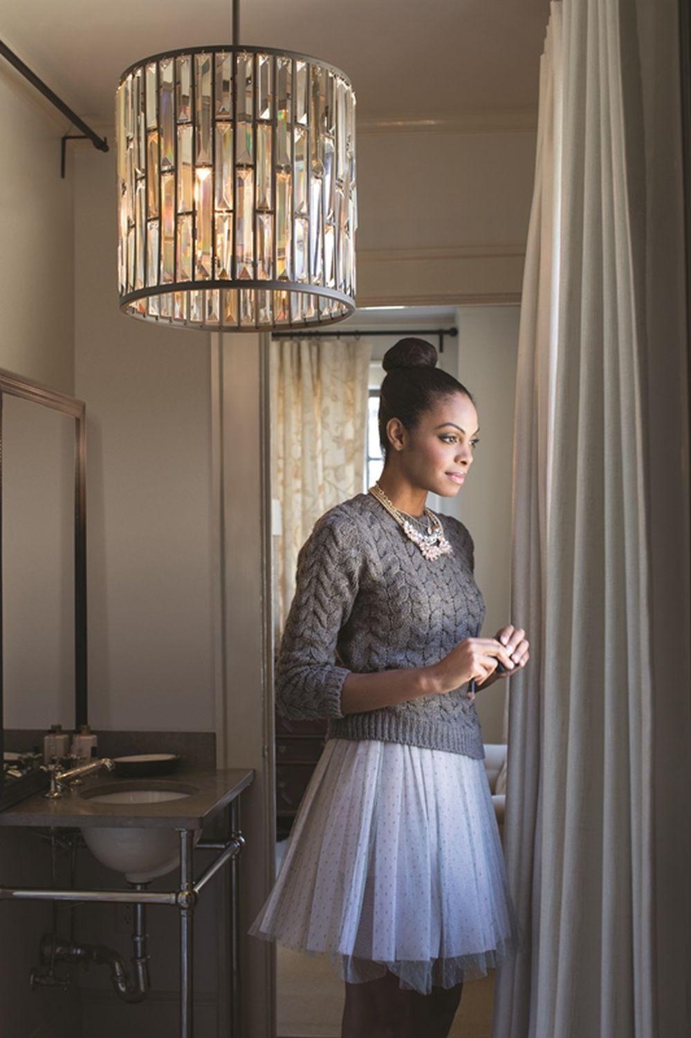 Pendelleuchte PRAMEA Bronze Ø41cm kürzbar Lampe Person, Kleidung, Rock, Kronleuchter, Lampe