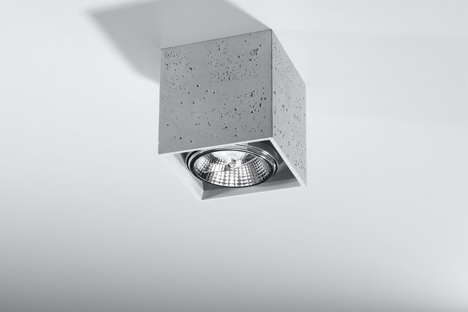 Eckiger Deckenspot Beton GU10 klein Wohnzimmer Flur
