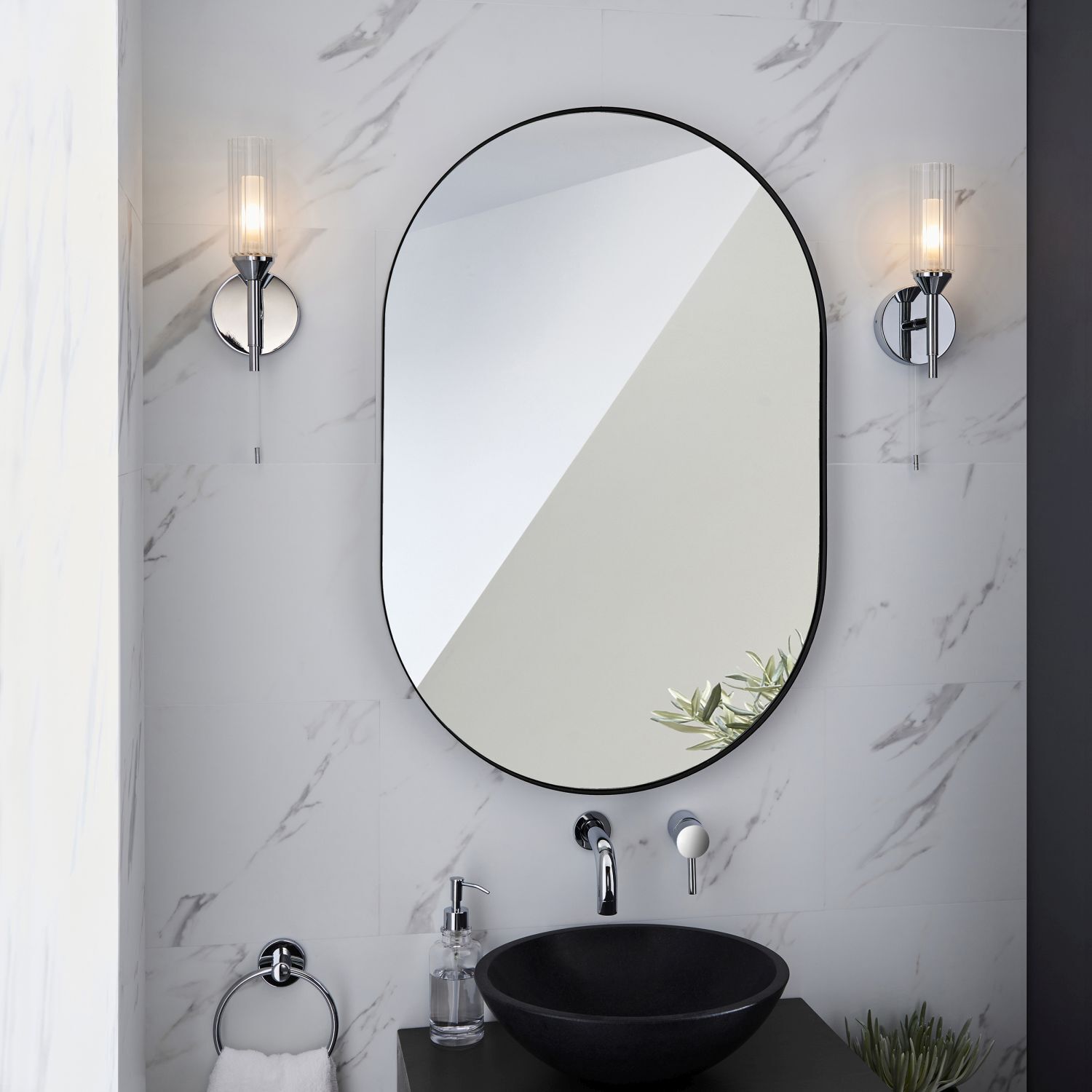 Wandleuchte mit Schalter IP44 Chrom Weiß Glas Metall Bad G9