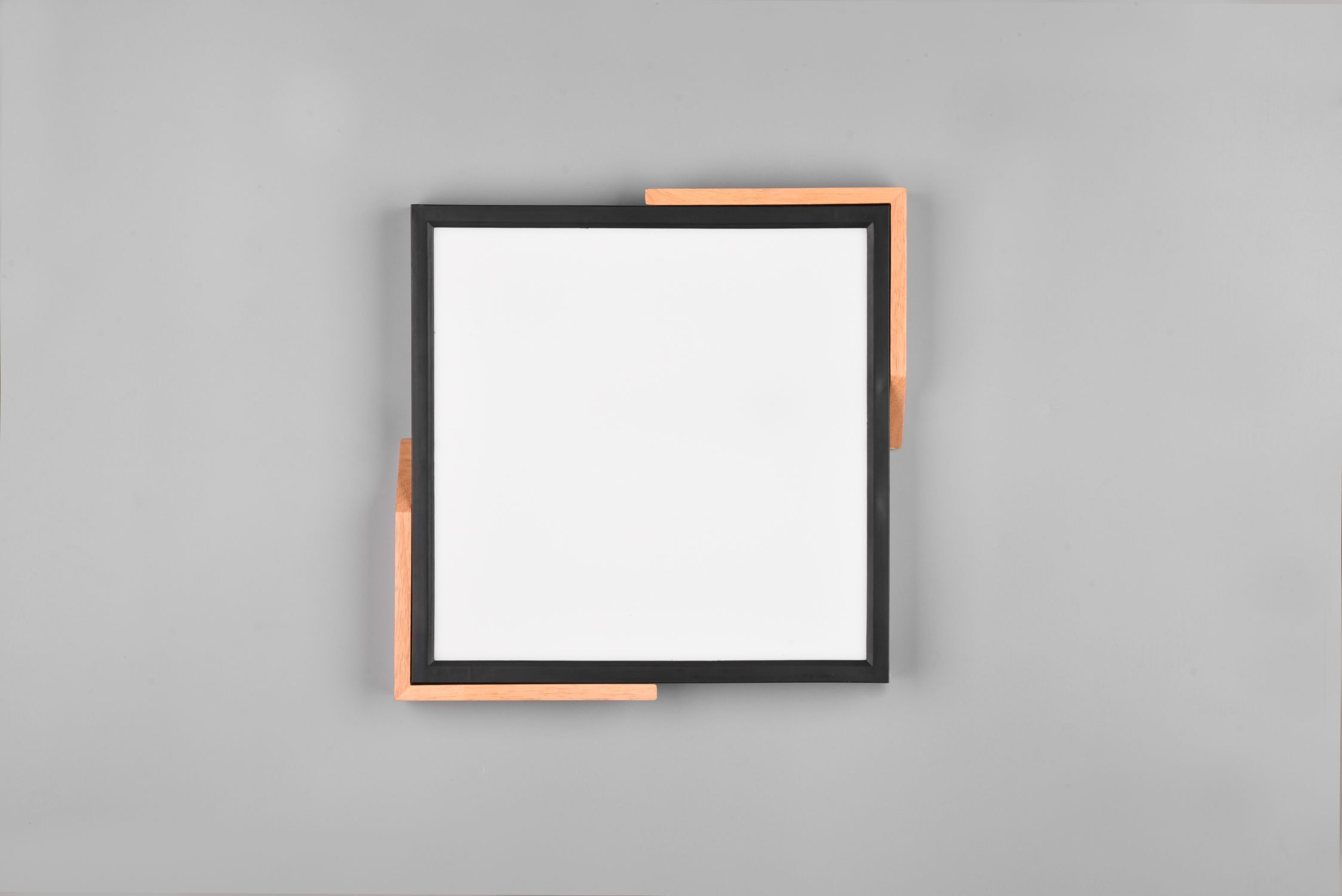 Weißes Brett, Spiegel