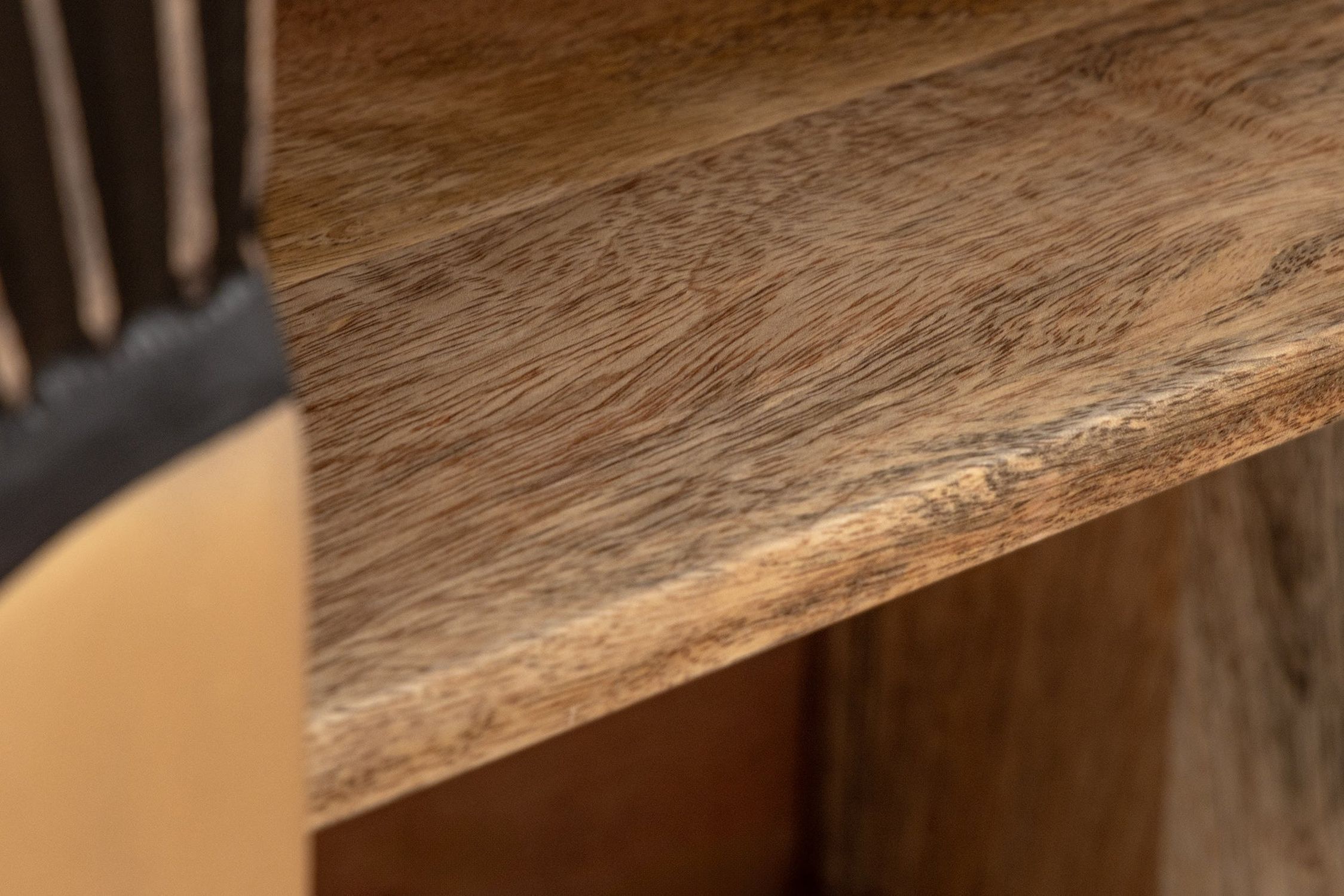 Sideboard Schwarz Gold 177 cm breit groß dekorativ Hartholz, Holz, Innenarchitektur, Gebeiztes Holz, Tischplatte