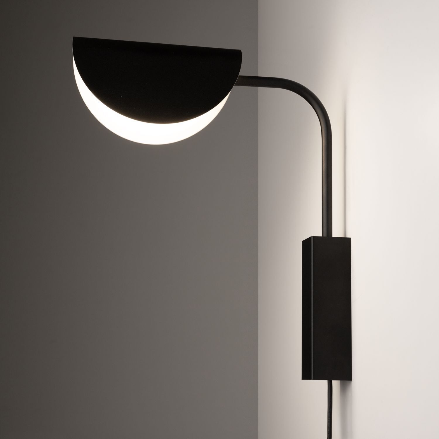 wandlampe, Wandleuchte, Metall, Eckarmatur, offenes Design