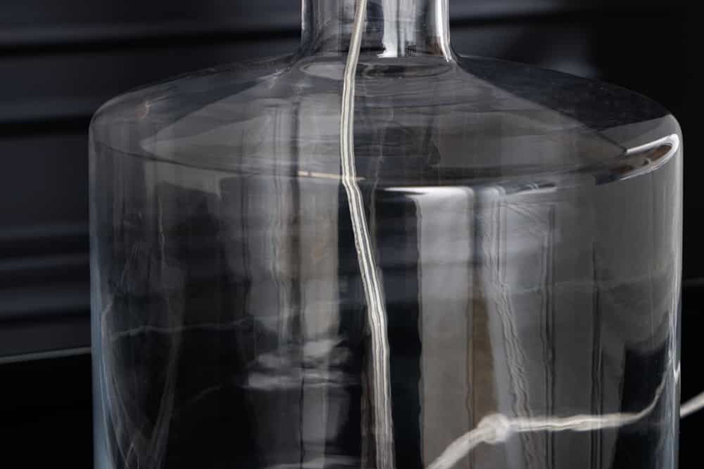 Elegante Tischleuchte AQUAMENTI Weiß Glas Stoff Architektur, Gebäude, Fabrik