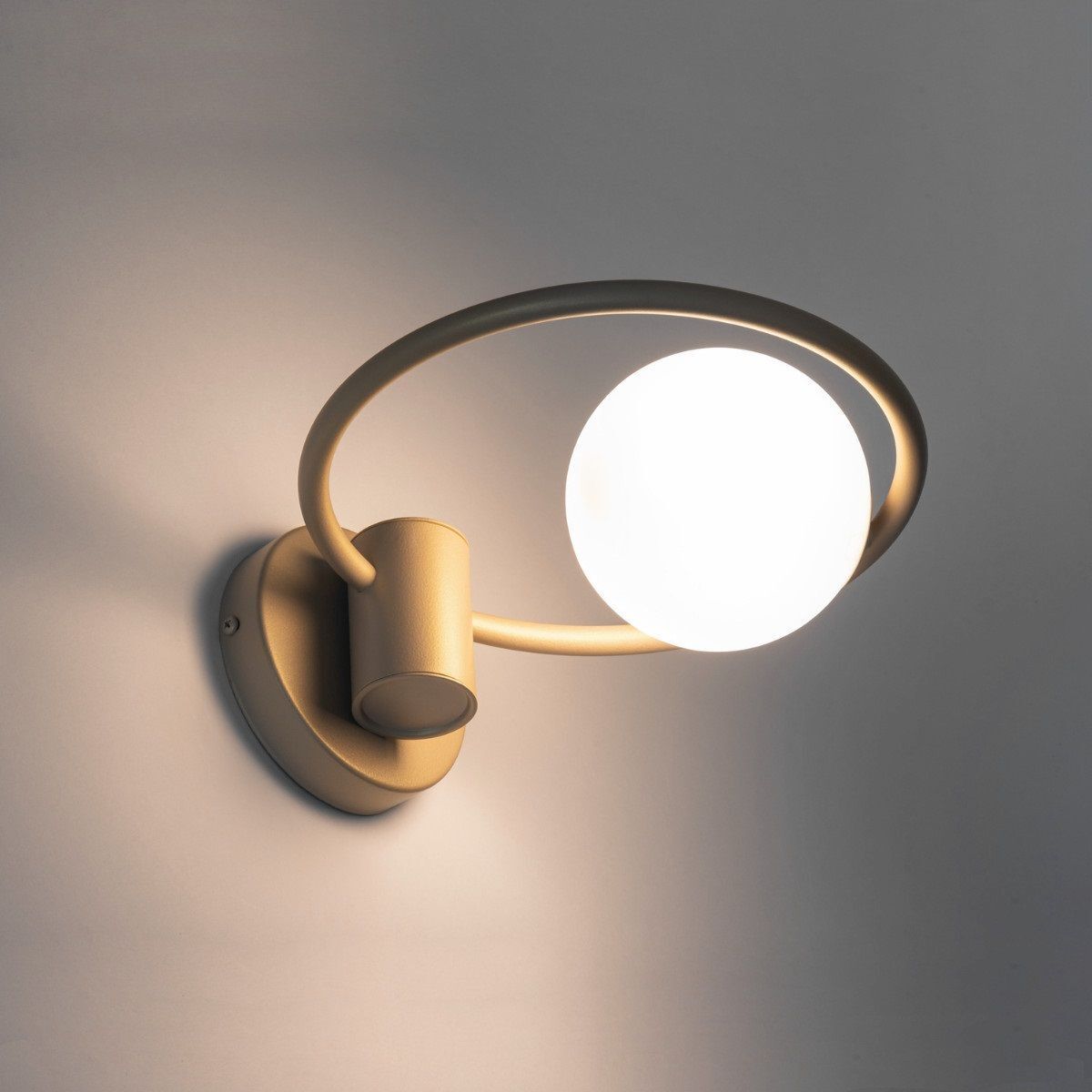 Moderne Wandleuchte Gold Glas Kugel B:25 cm G9 blendarm