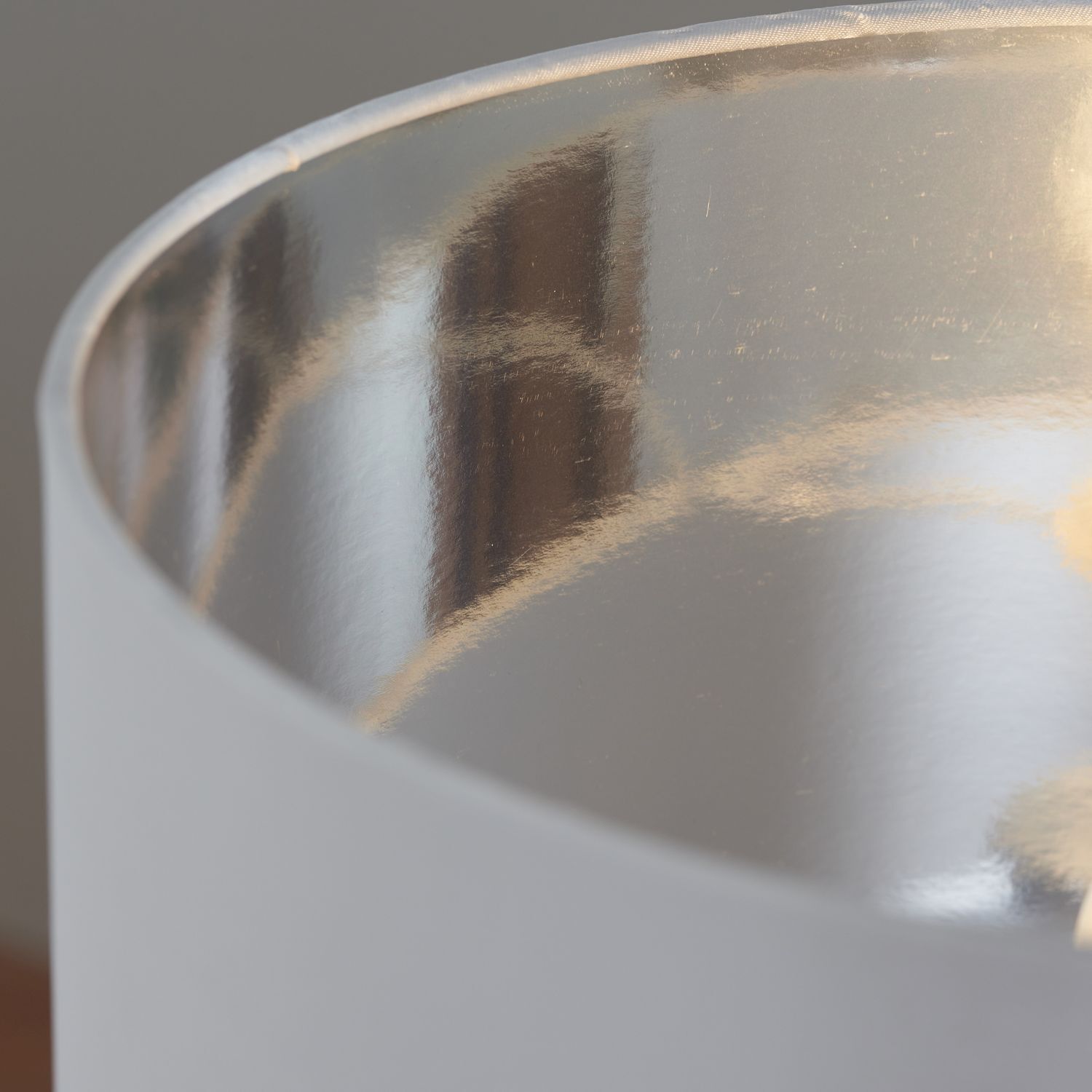 Tischleuchte Glas Stoff 47 cm hoch in Chrom Weiß E27