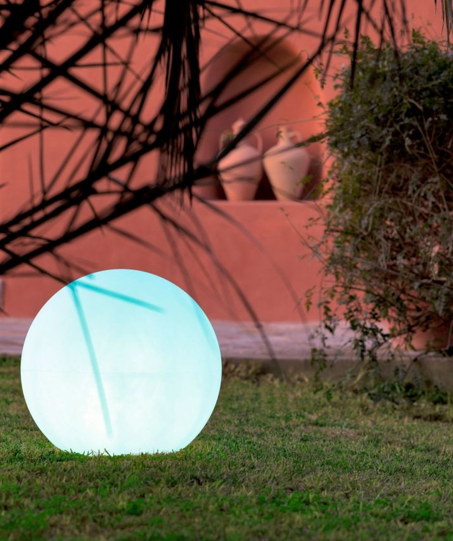 Gartenleuchte Solar LED Farbwechsler Kugel Ø 40 cm IP65 Sphäre, Gras, Pflanze, Pflanze im Topf