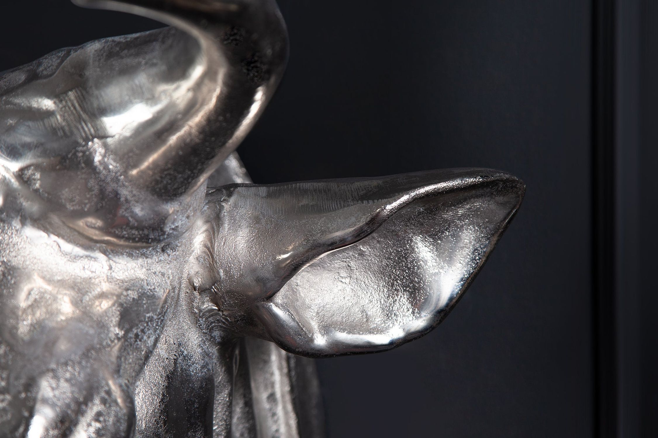 Wanddeko Stierkopf Metall in Silber B: 65 cm Jagdtrophäe Kunst