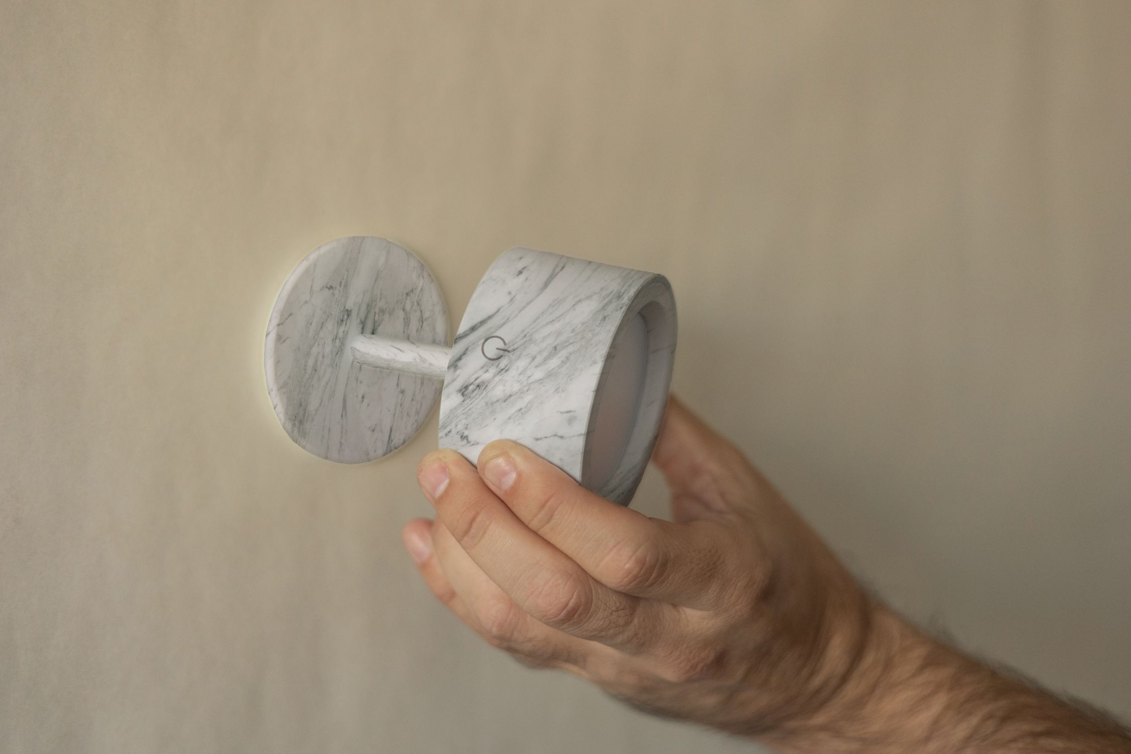 Zierkappe, Griff, Dreieckiges Band, Marmoroptik, Rundhandgriff