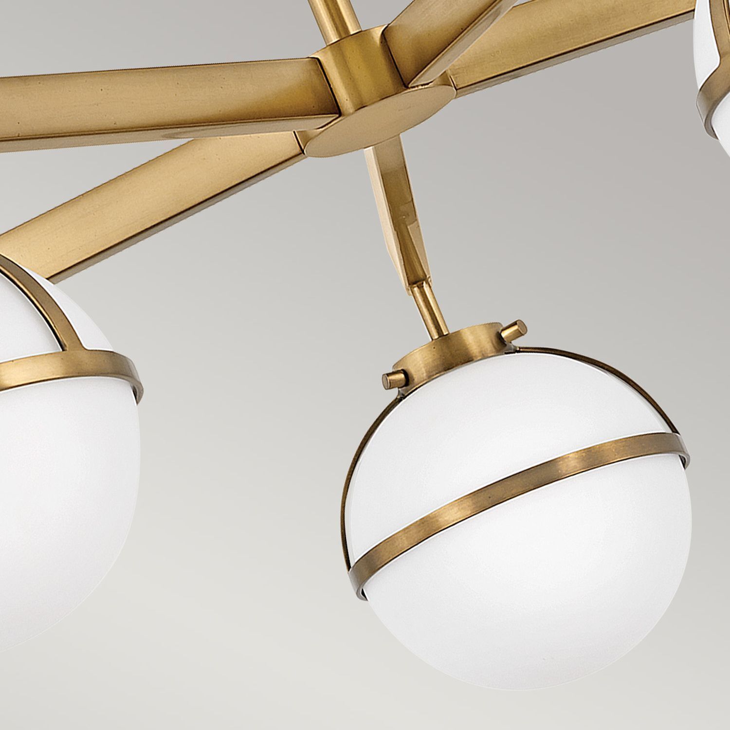 Deckenleuchte, Kugel-Lampe, Metall brass, Weißes Glas, Design-Licht