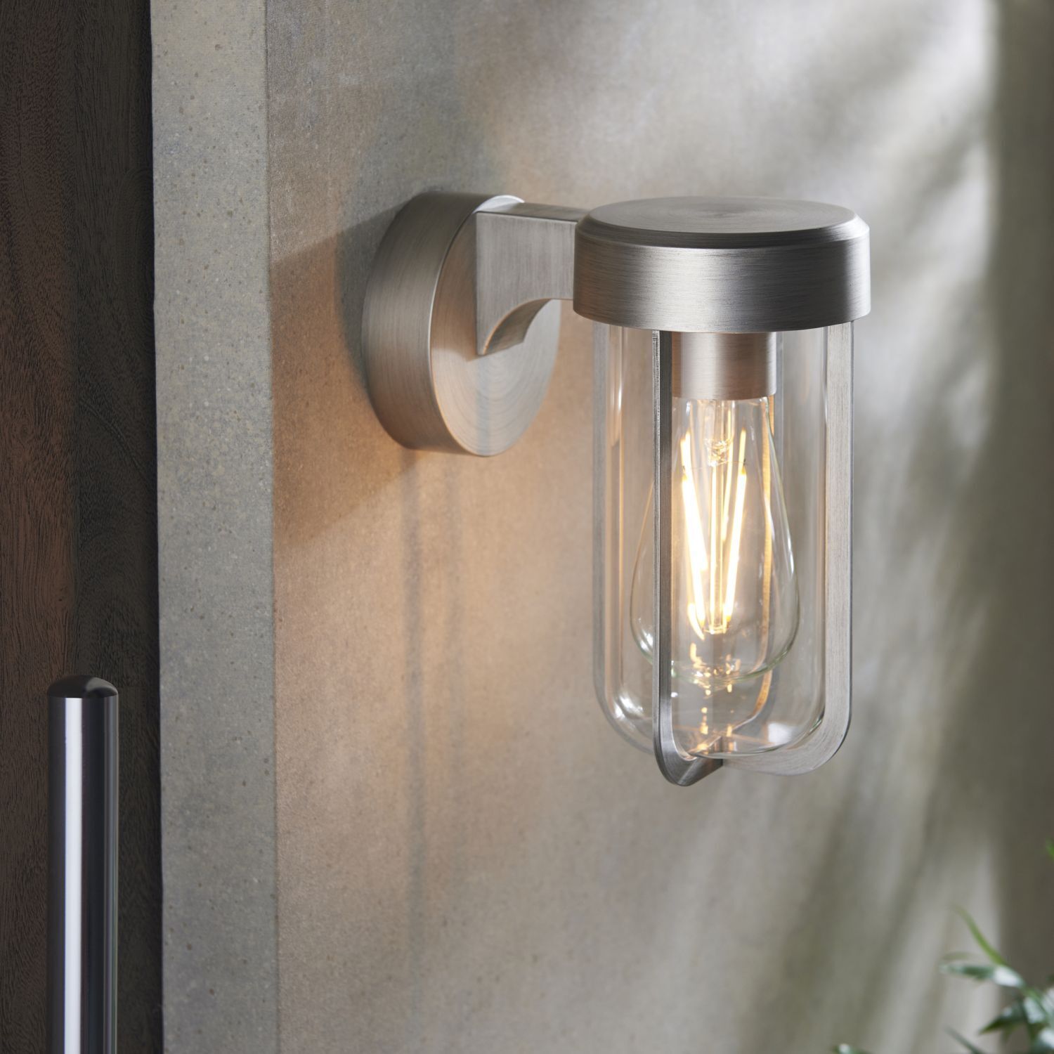 Wandlampe außen IP44 H: 20,8 cm Alu Glas E27 in Silber