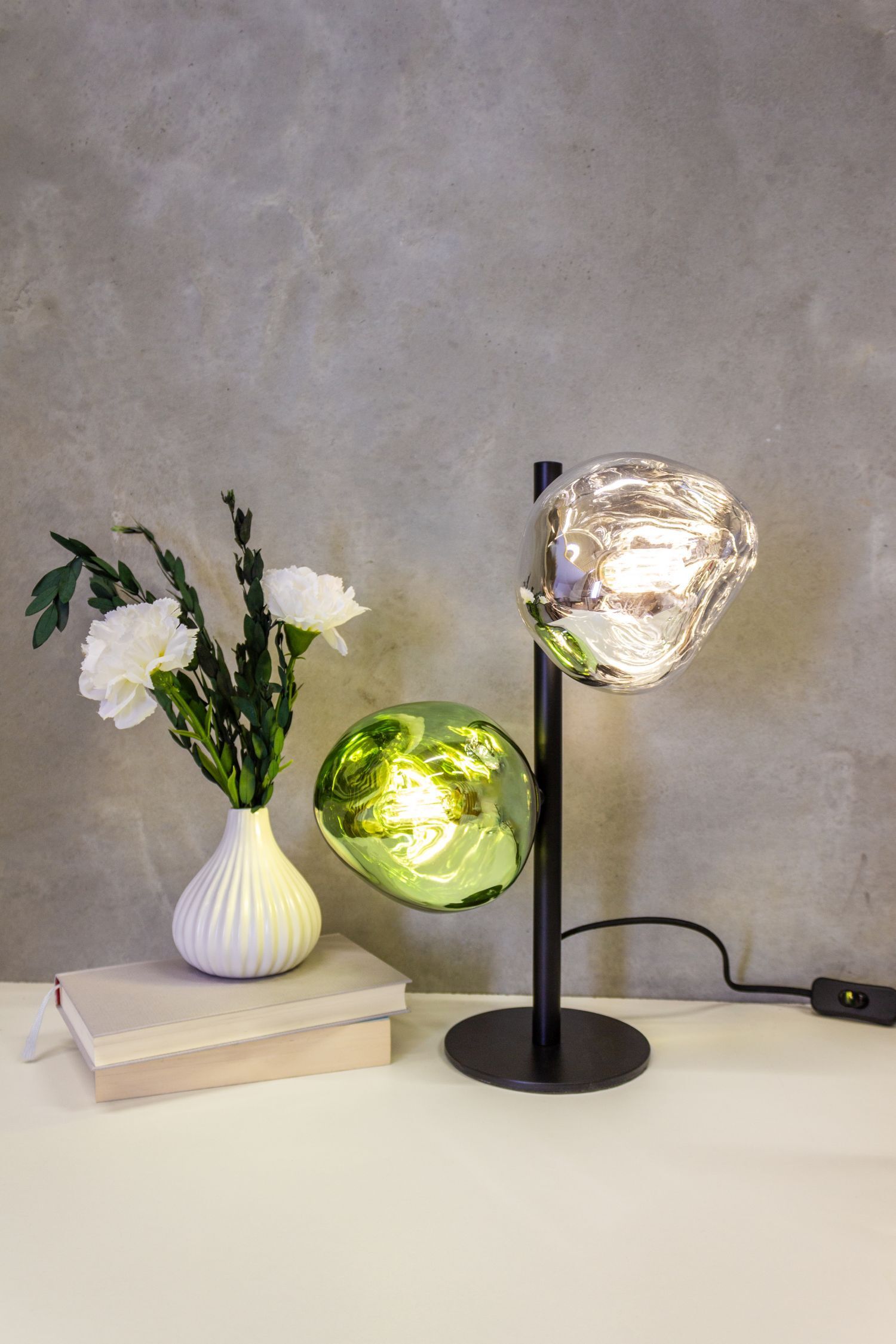 Dekorative Tischlampe Aluminium Glas Weiß Grün 40 cm