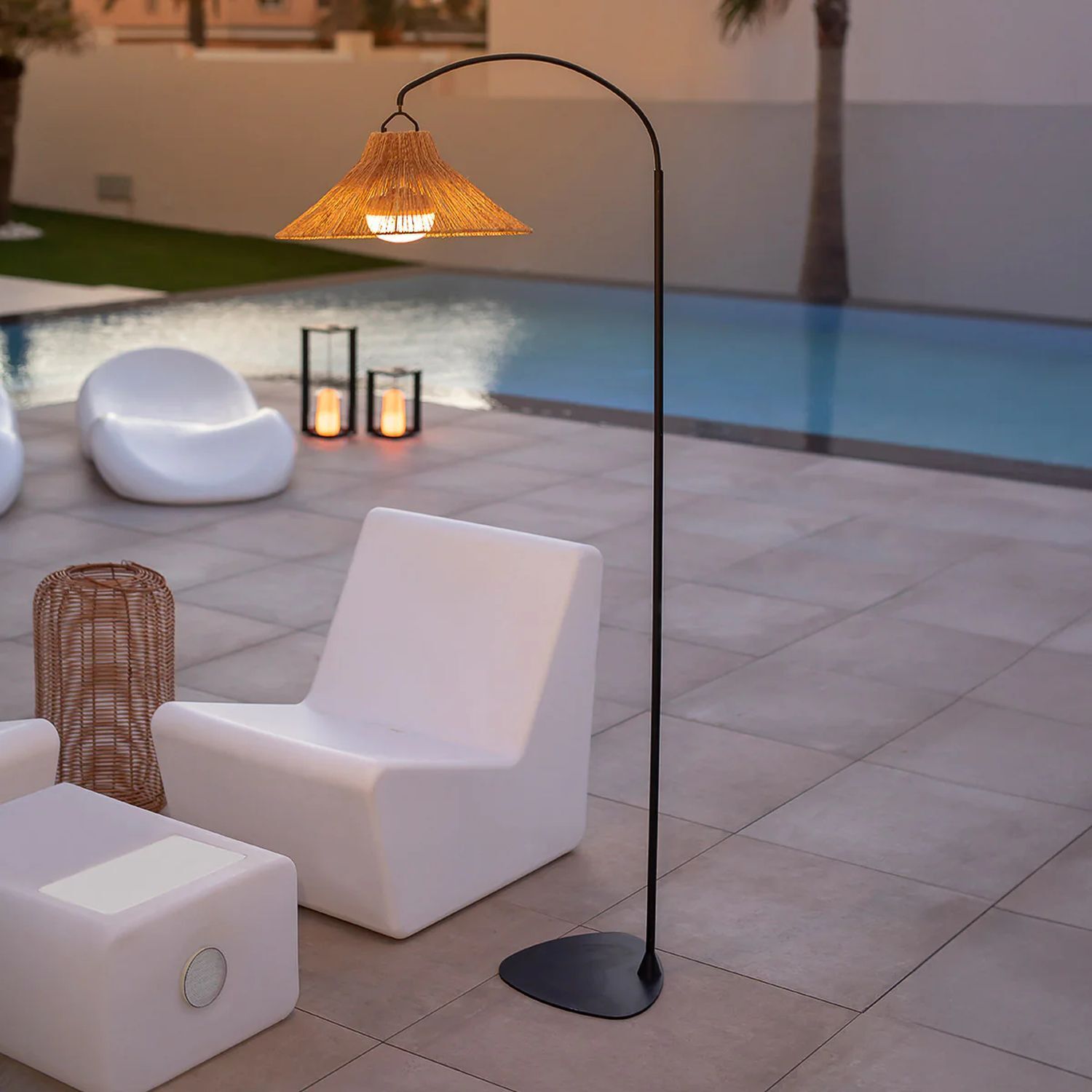 LED Außenleuchte Akku 2700 K 2-in-1 Wand Steh Lampe, Stehlampe